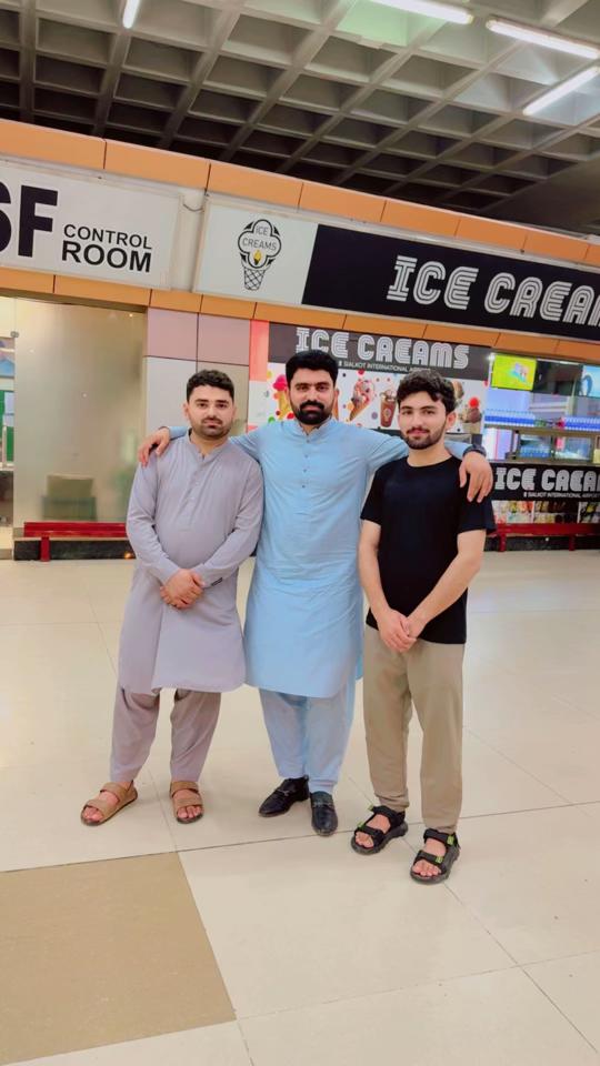@Mian Haسeeb