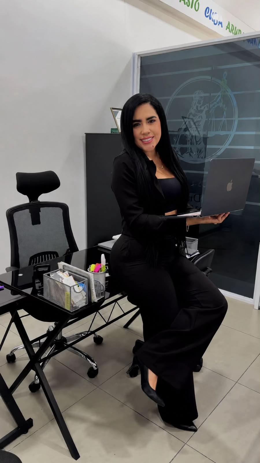 @Dra CindyLenis viajando xel🌎
