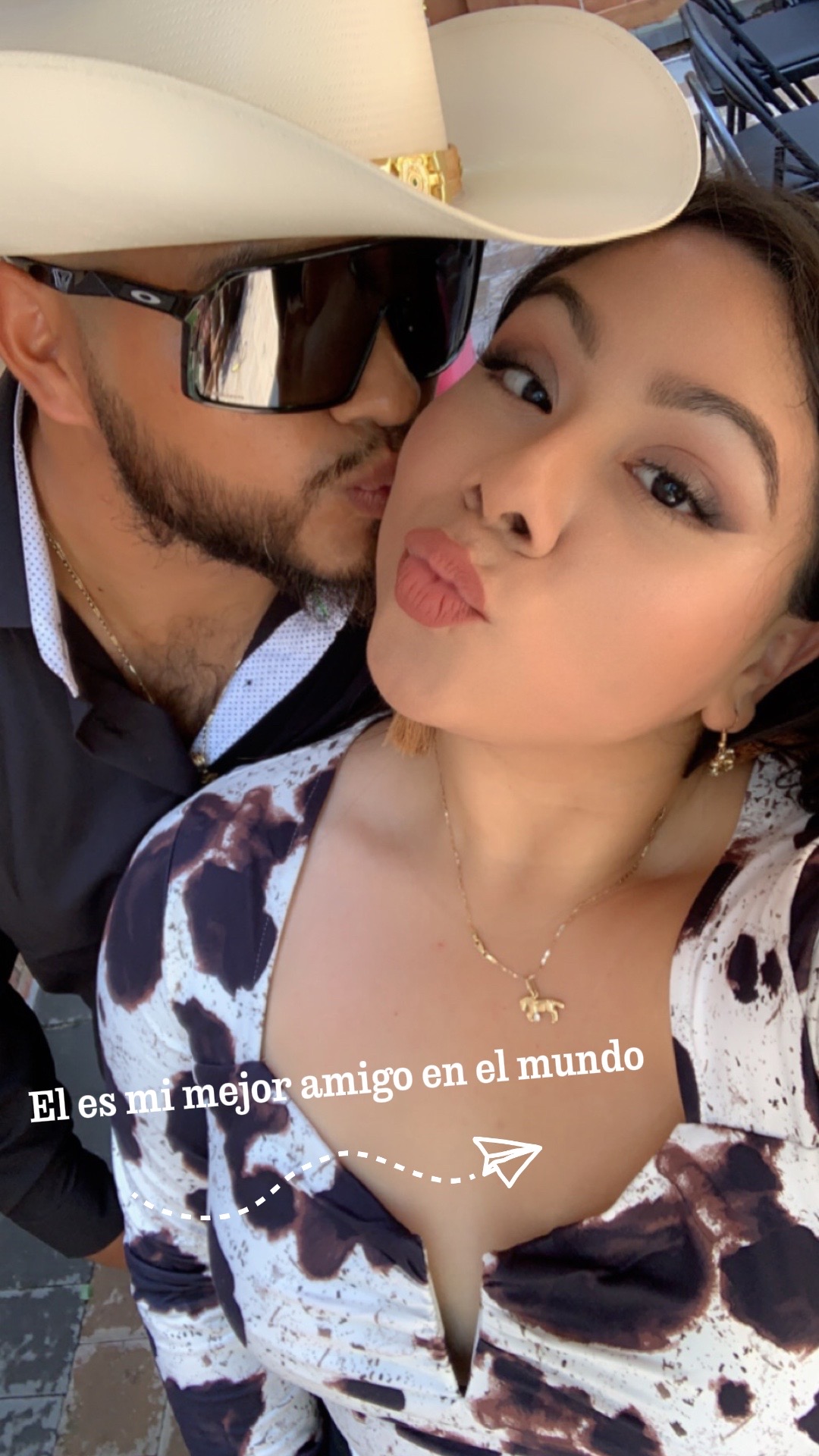 @Giselle Posada Official