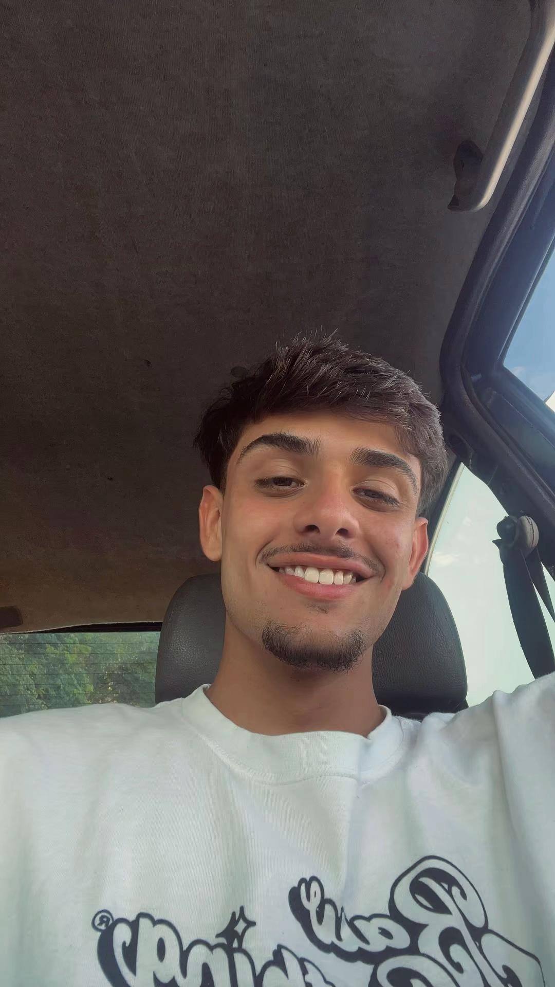@yessirzuppa