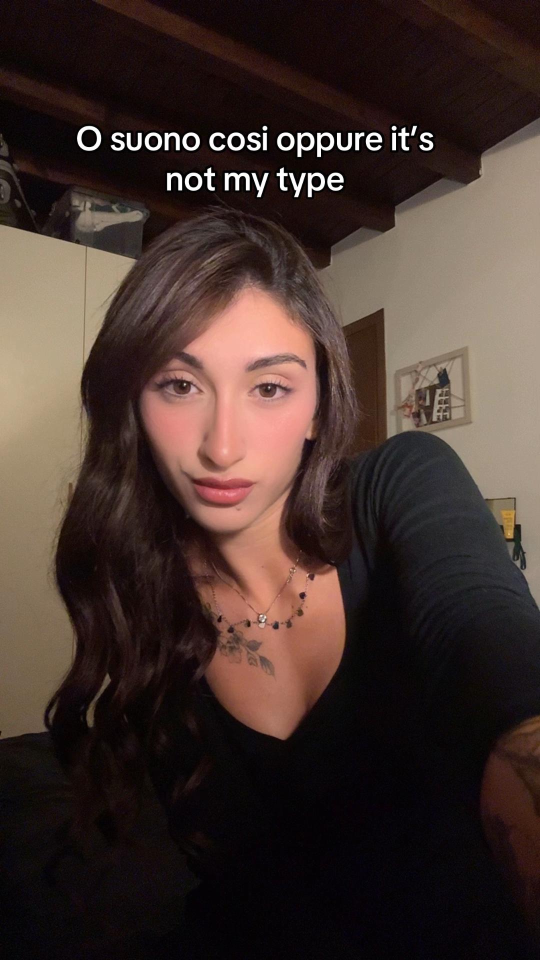 @heycrina