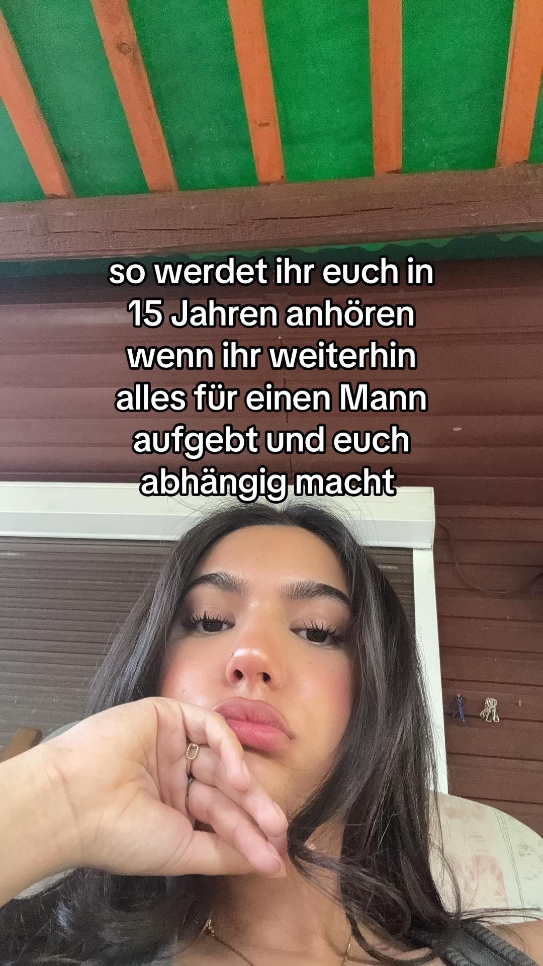 @μίνα