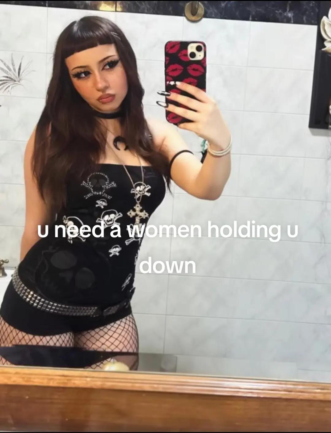 @👻
