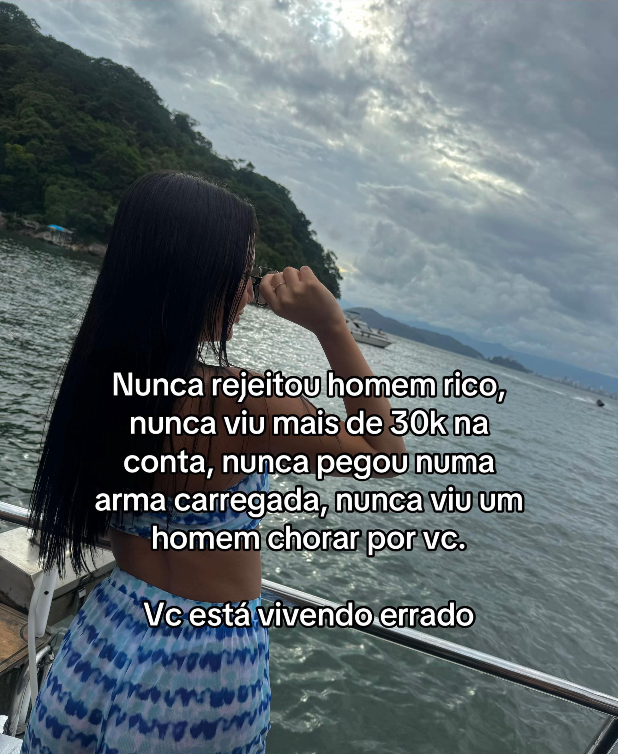 @Luizaa_leao