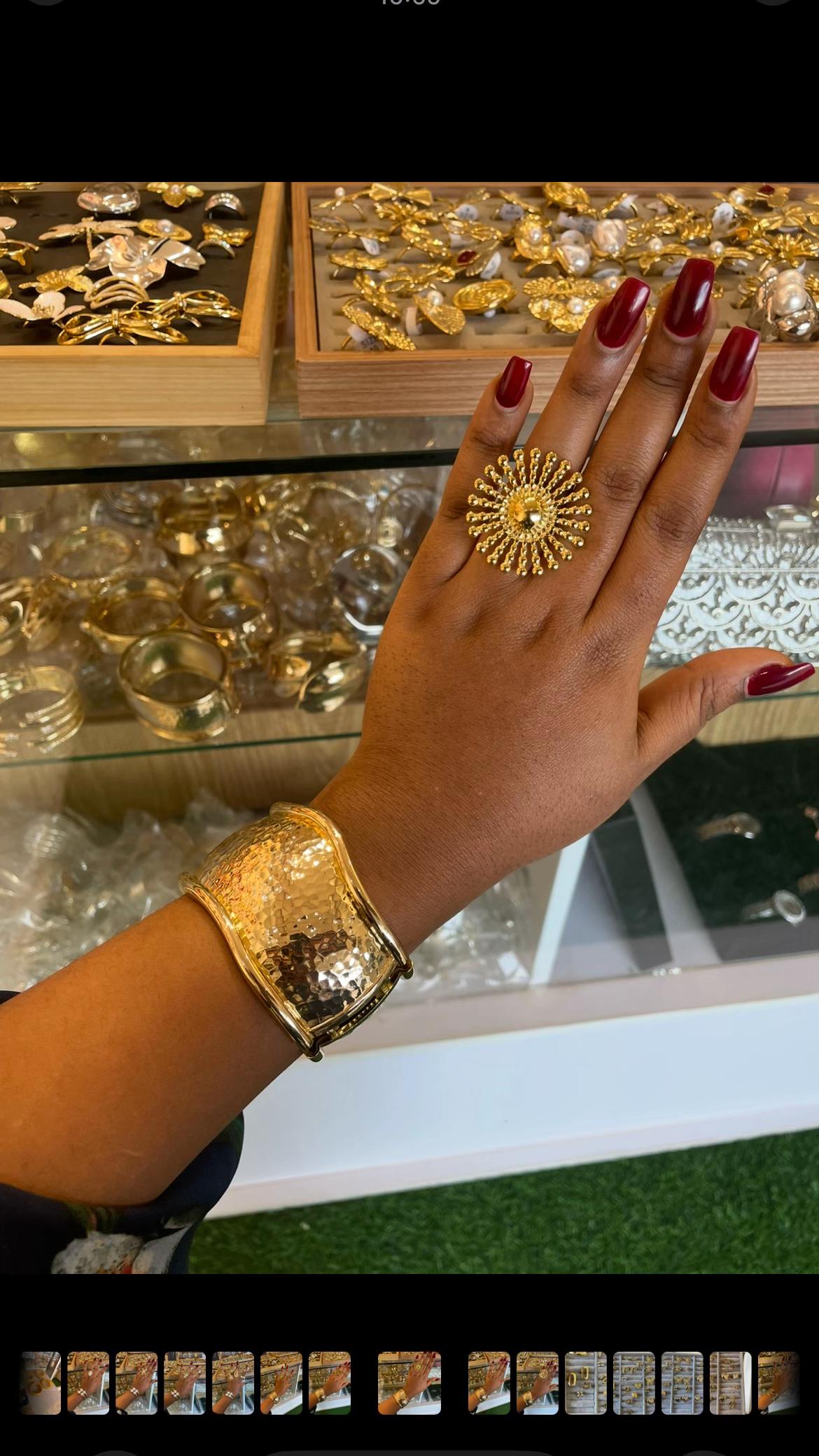 @ELEGANZAicon-jewelry/bag/heels