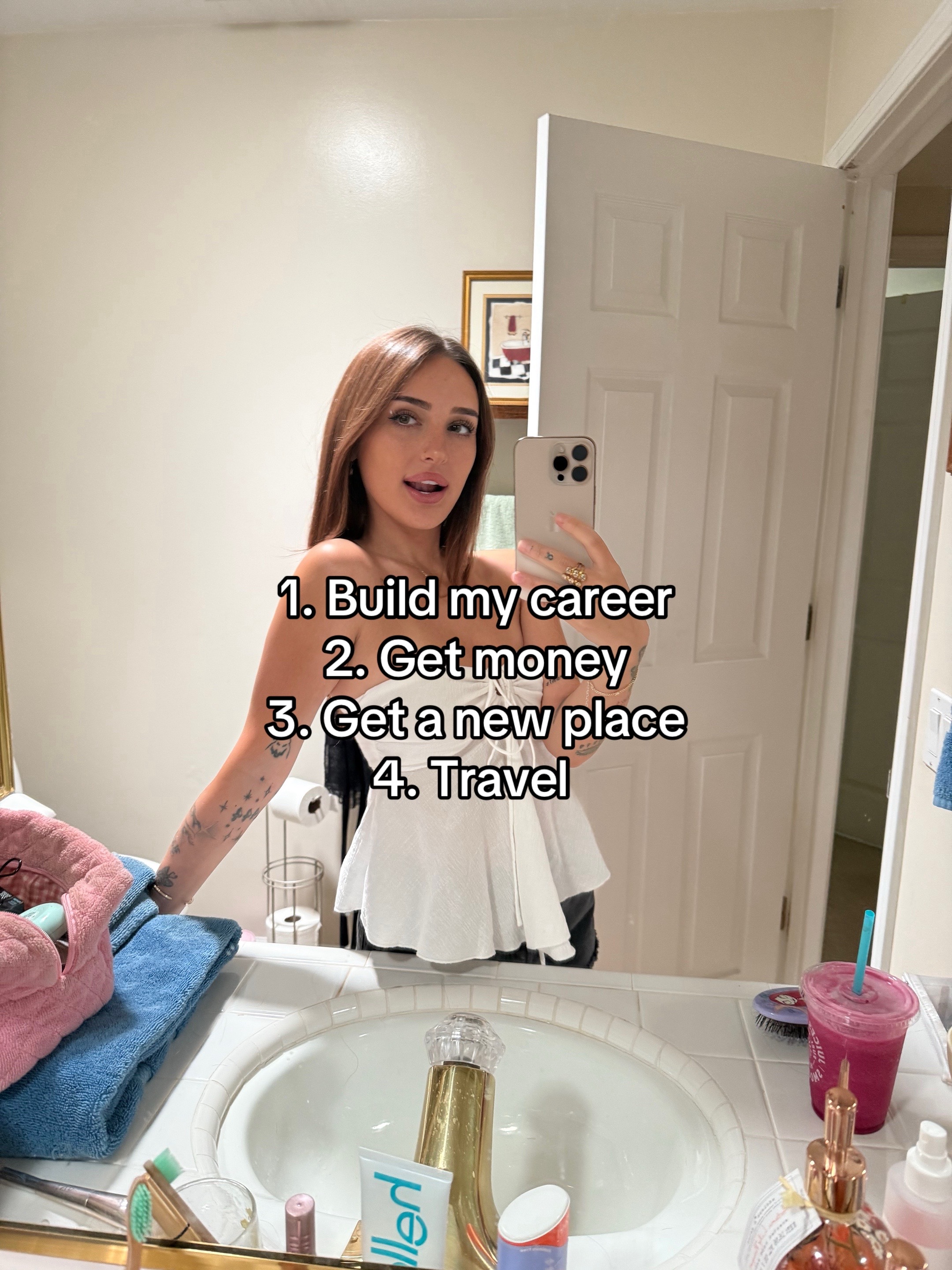 @𝐿𝒶𝓊𝓇𝑒𝓃 𝒥𝓊𝓇𝒸𝒽𝓊𝓀