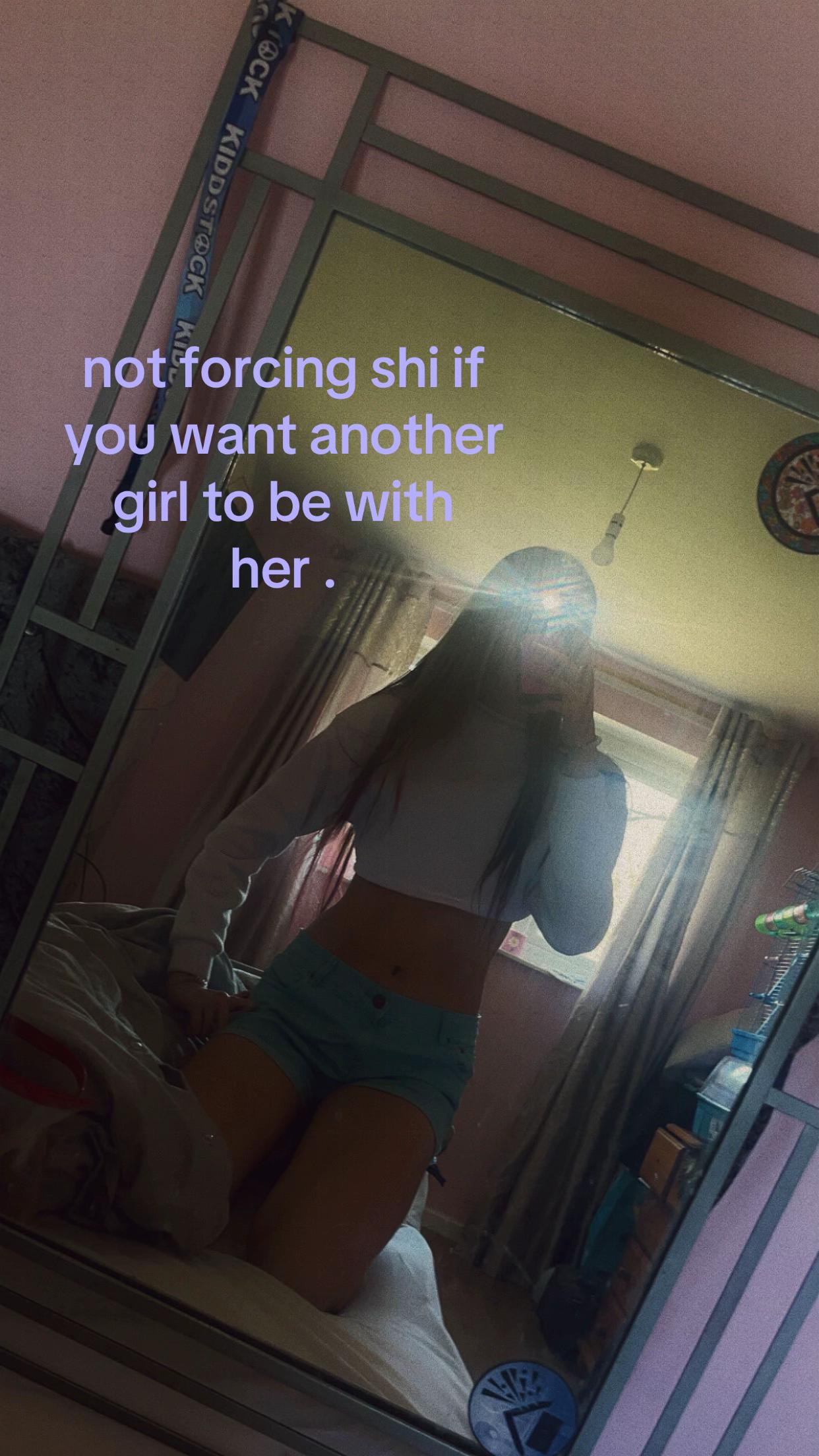 @aliciaroseꨄ