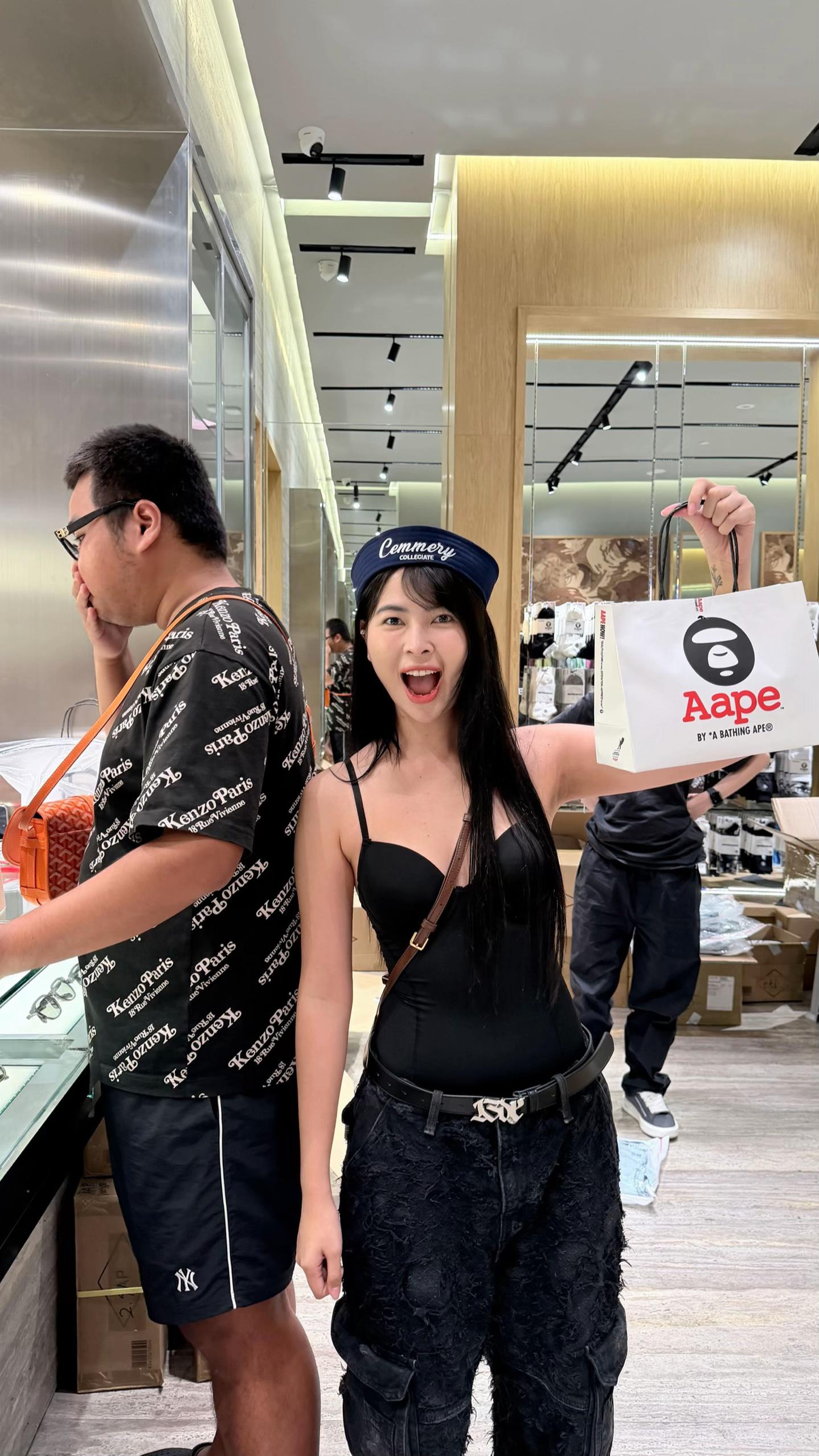 @bụm khì