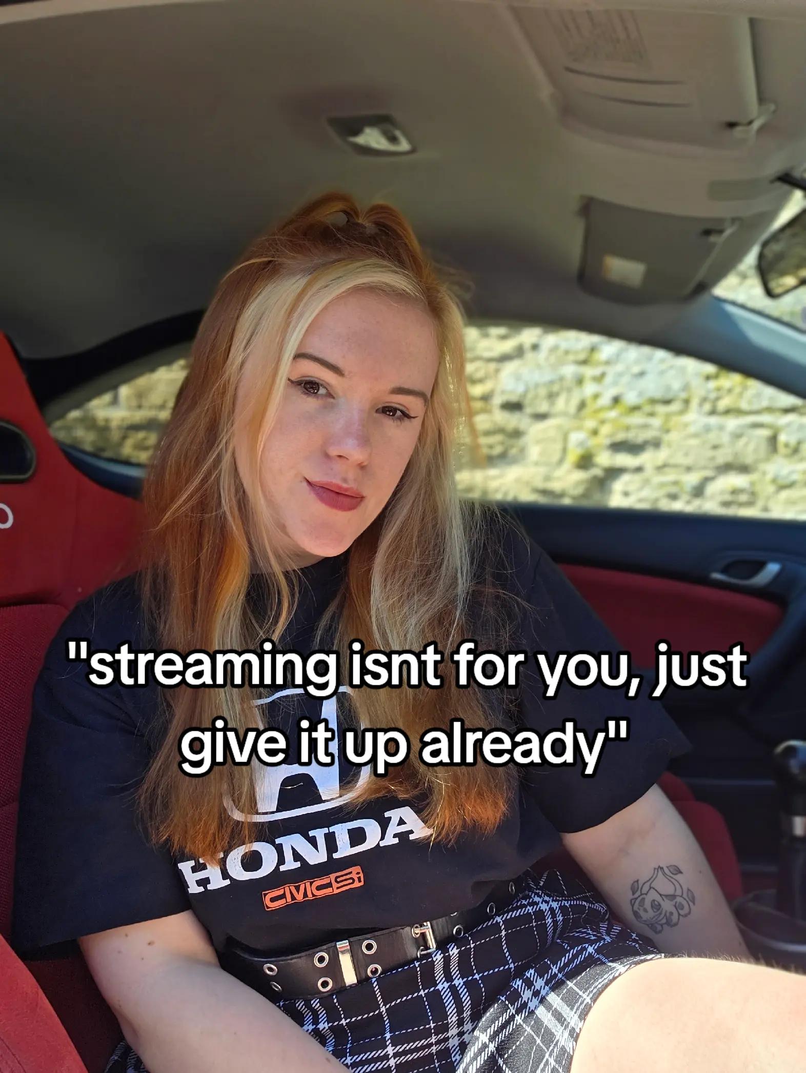 @Charlii Chats 🖤