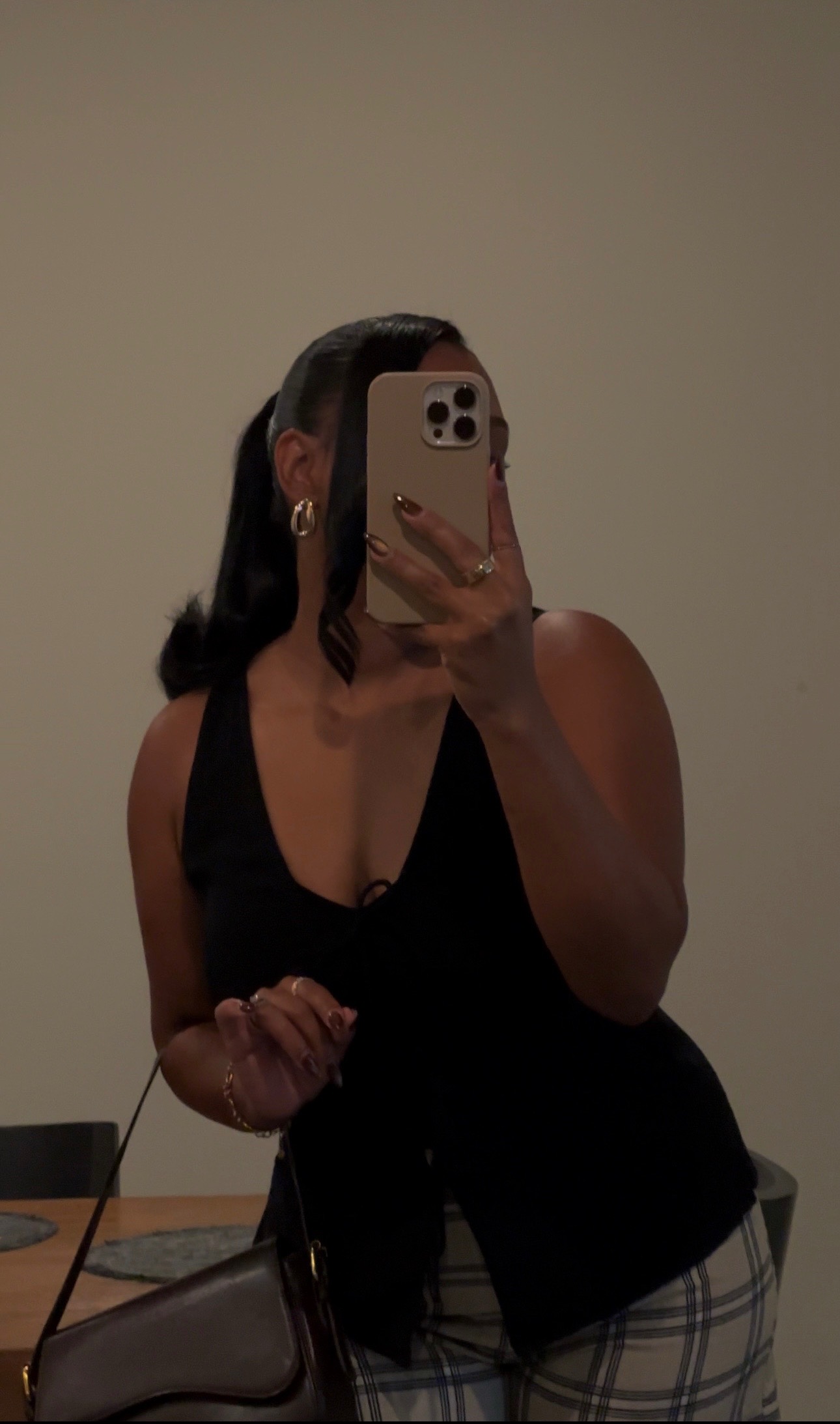 @ERIKA.