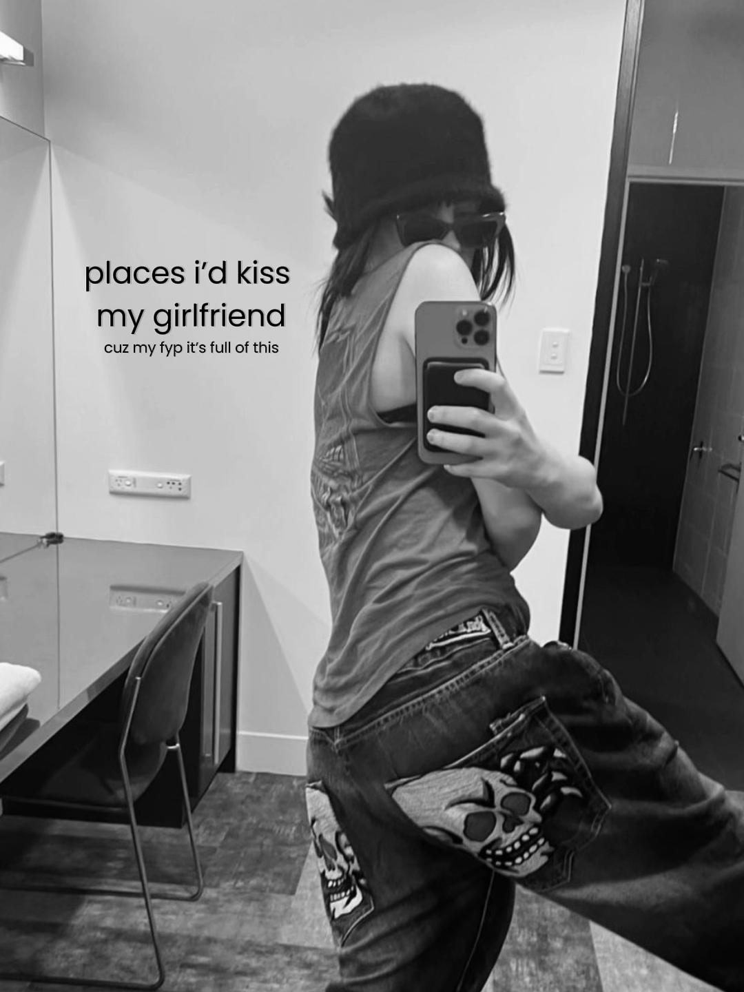 @𝐵𝑜𝑟𝑛 𝑡𝑜 𝑑𝑖𝑒.