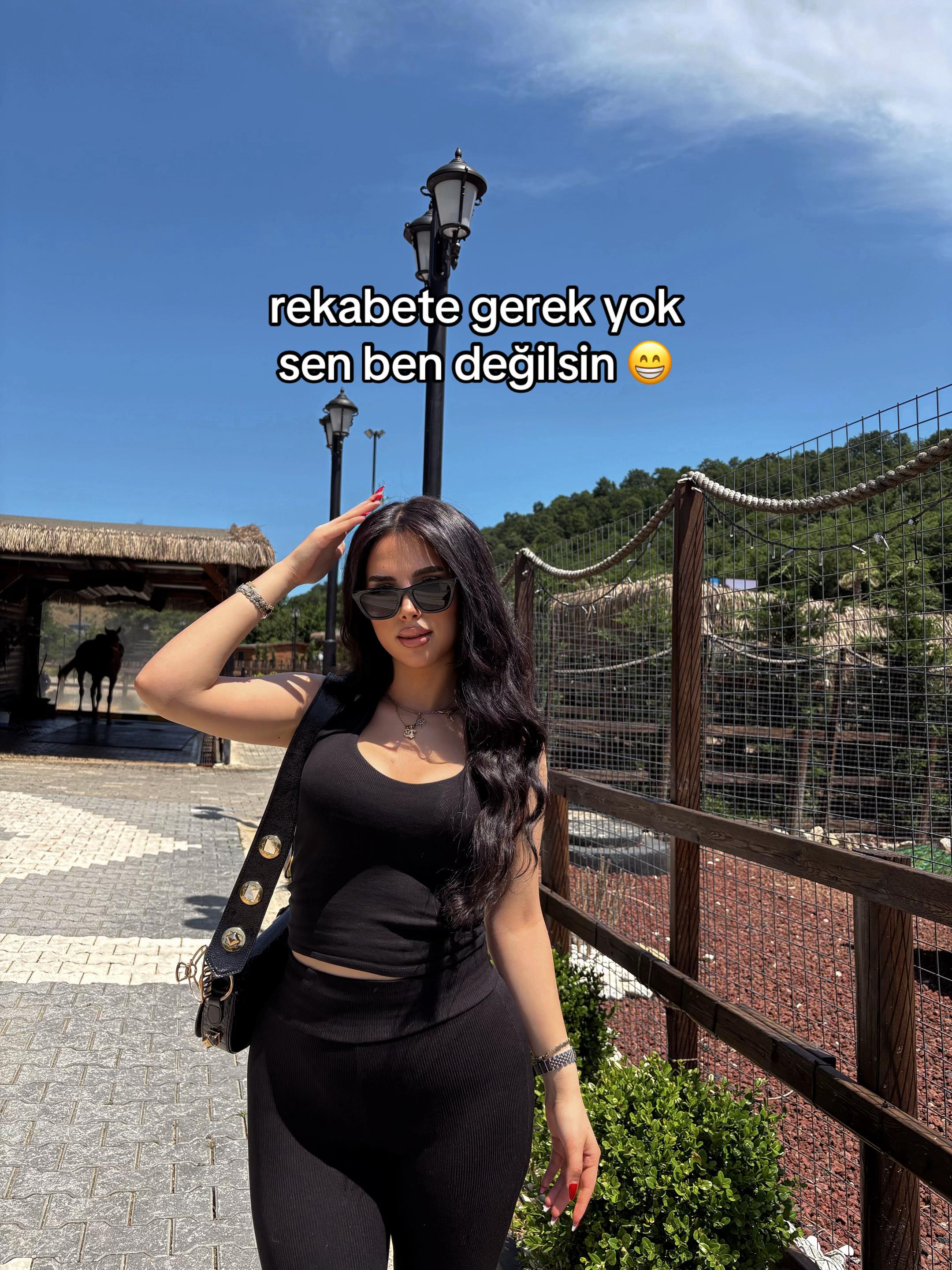 @𝐦𝐞𝐲𝐫𝐚 🐆