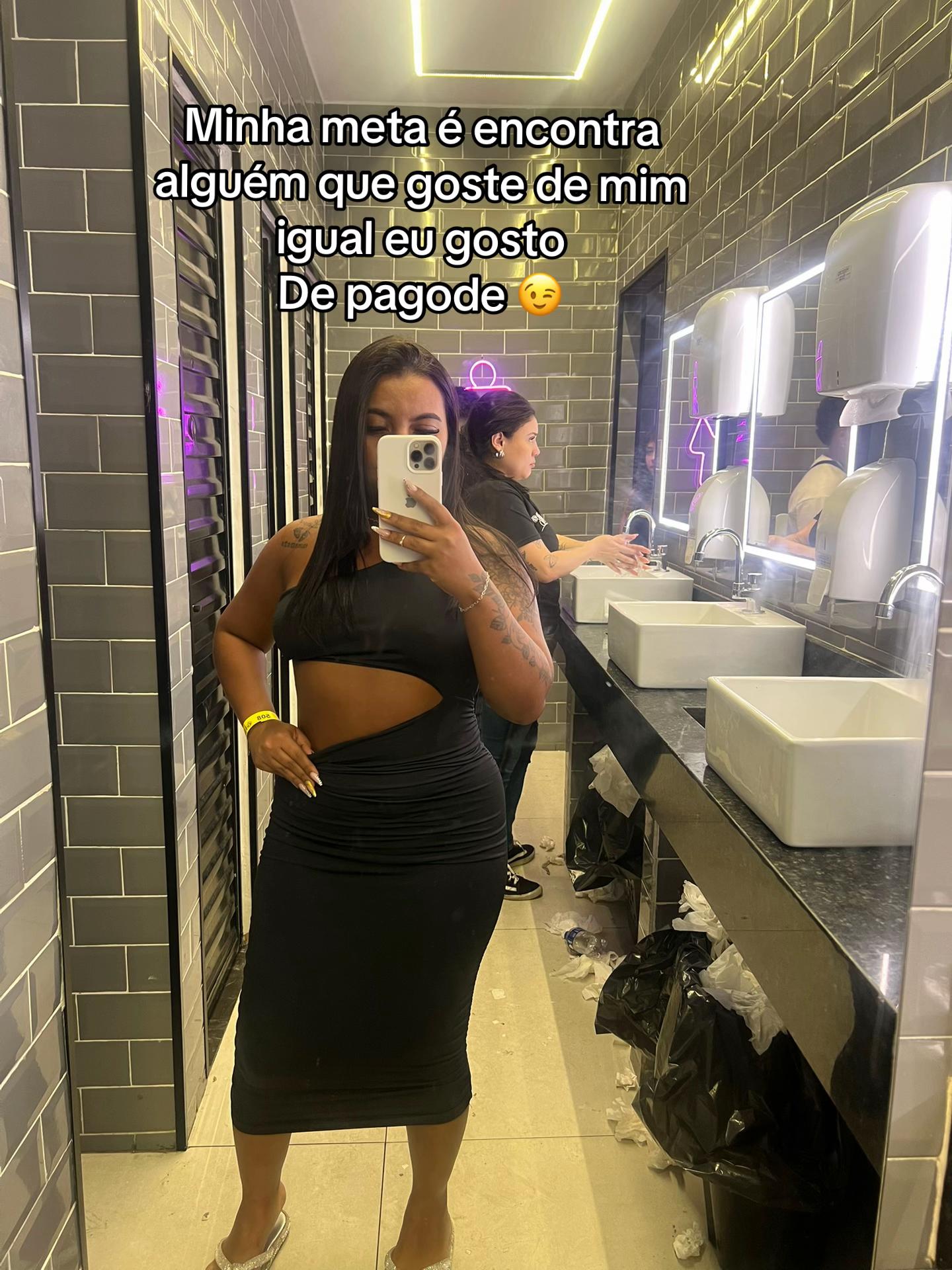 @V Soares ✨