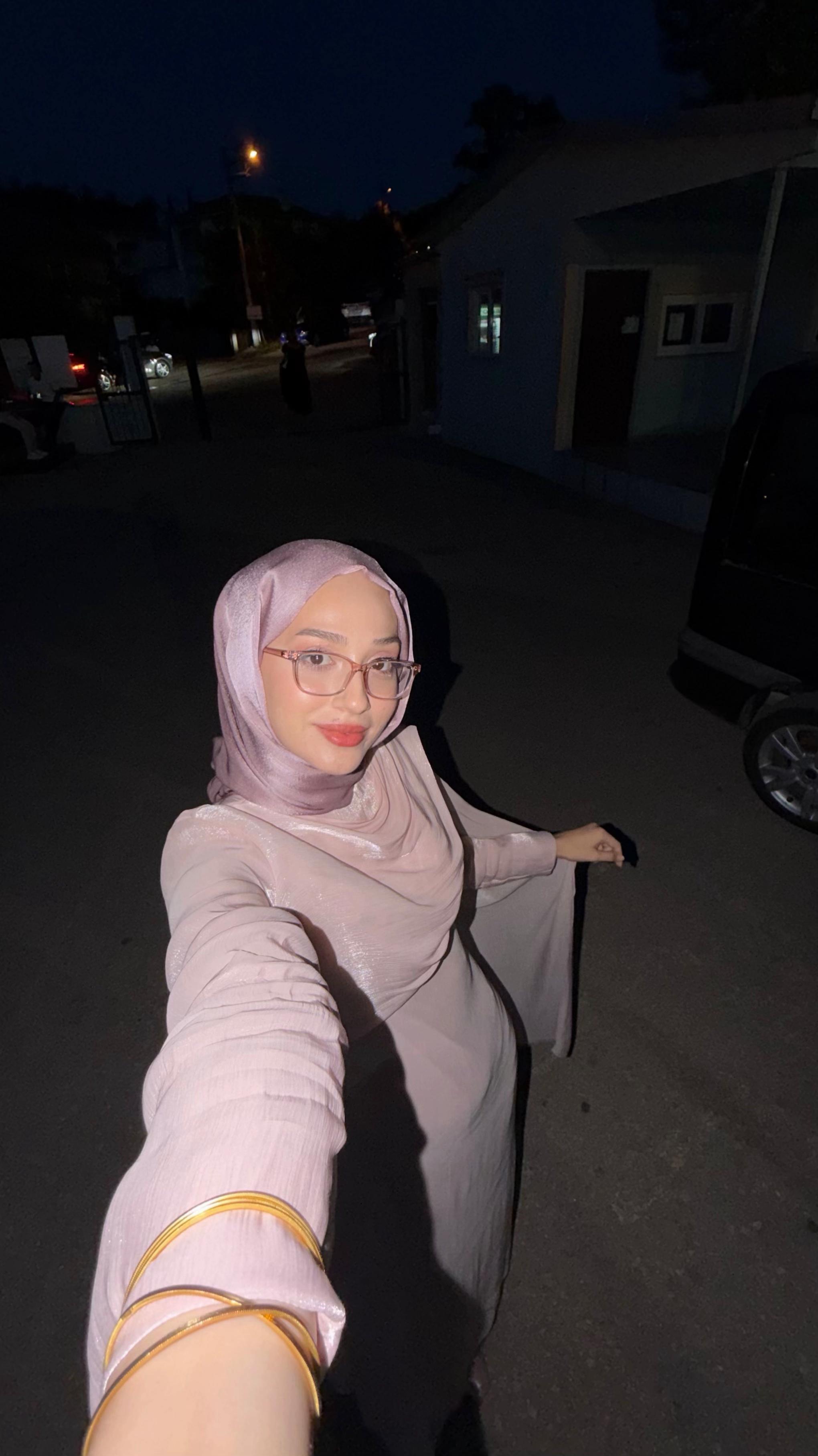 @Esmos 𐙚