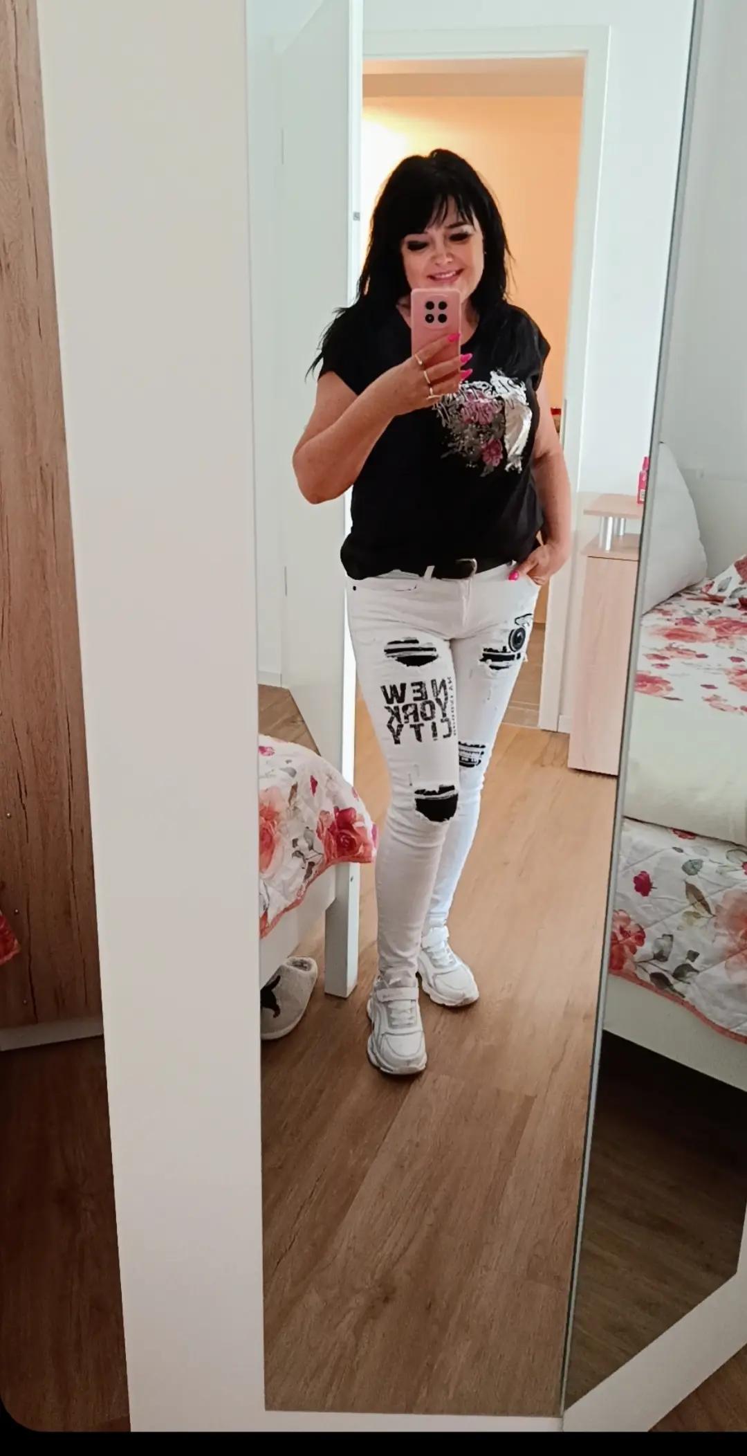 @Lili