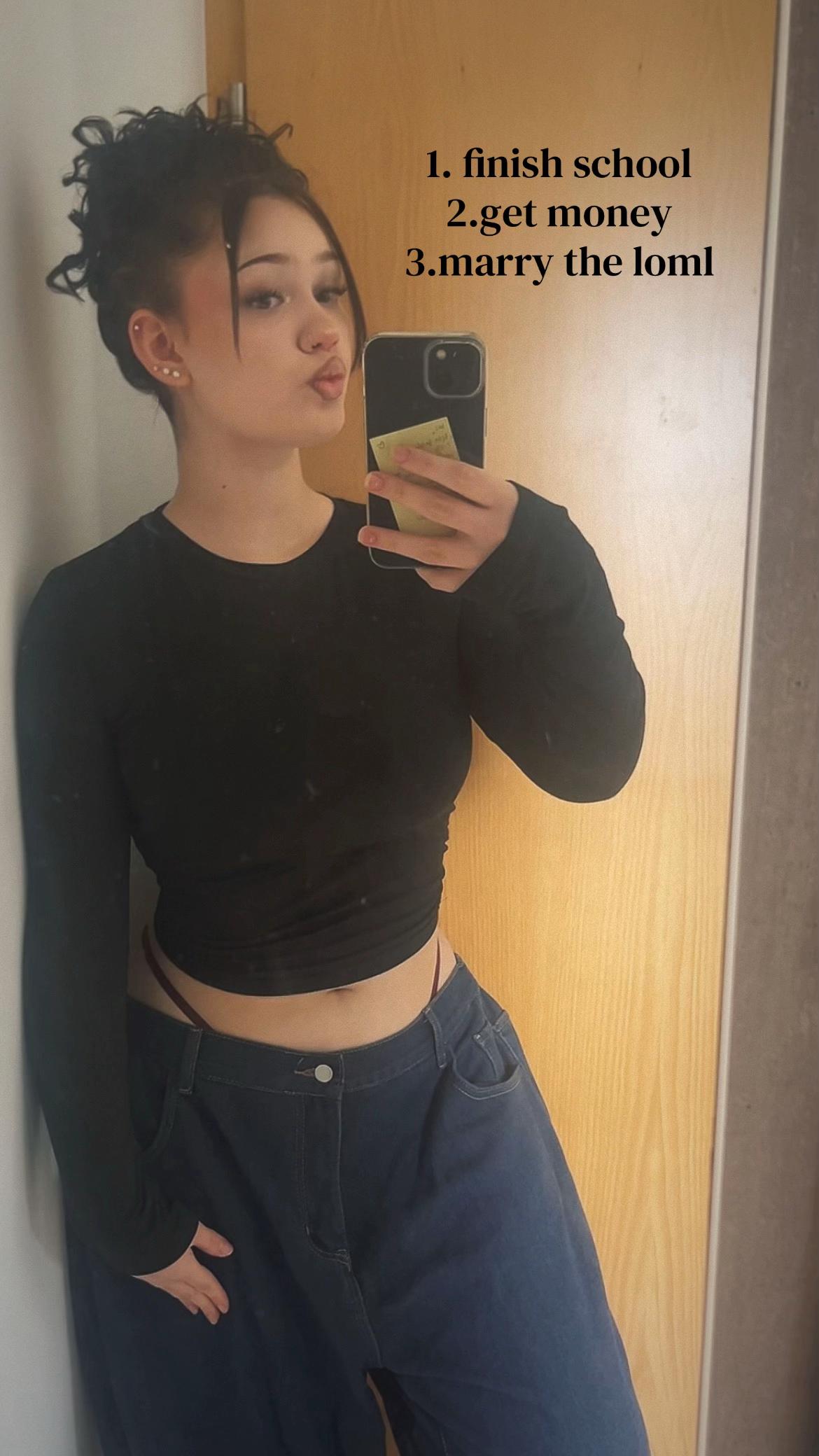 @𝐣𝐚𝐧𝐚