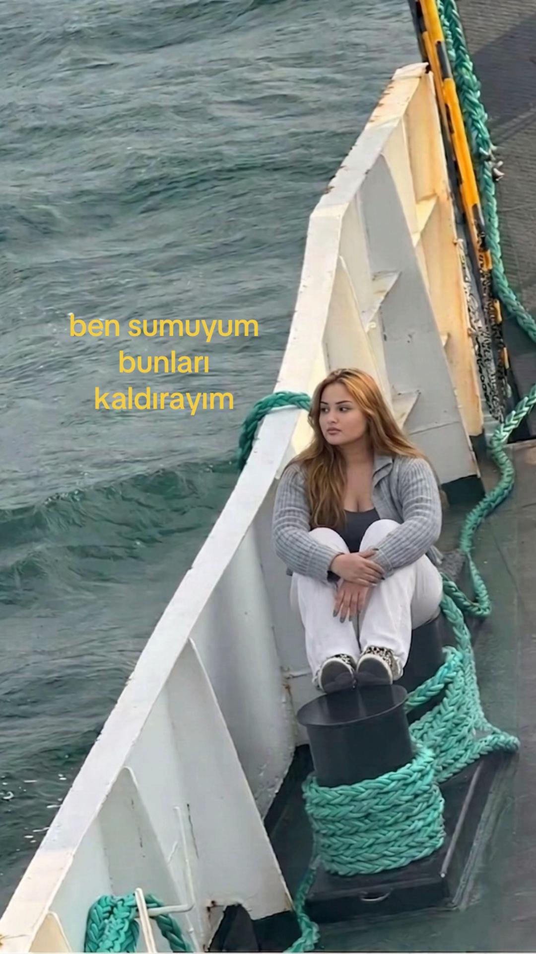 @𝒽𝒾𝓁𝒶𝓁𝒶𝓎🪭