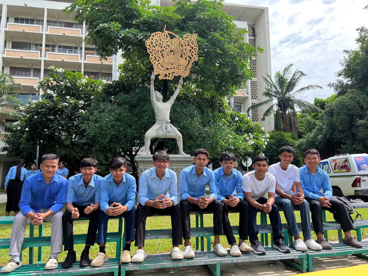 @សុខ - Sok official