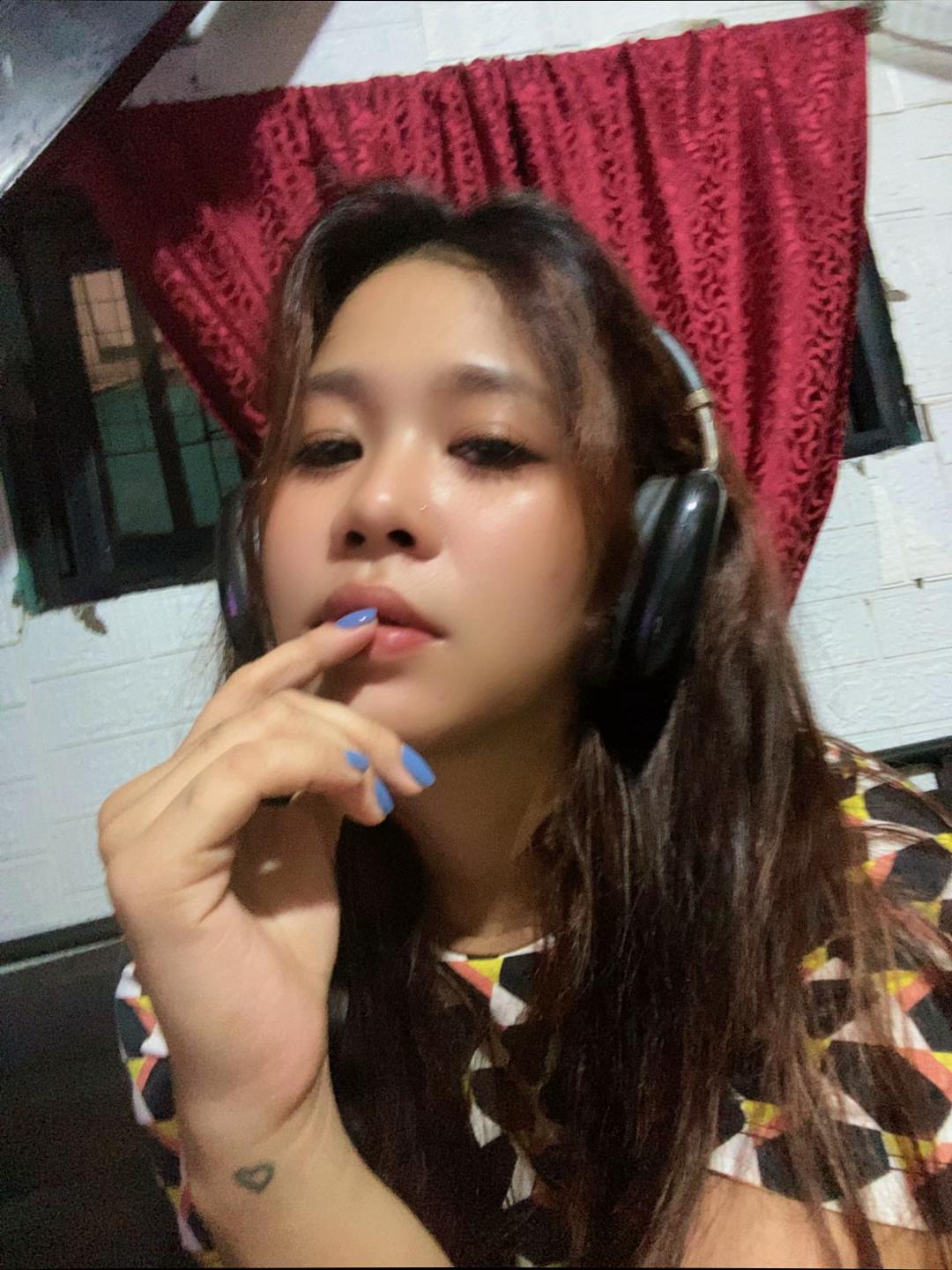 @Ella Vi