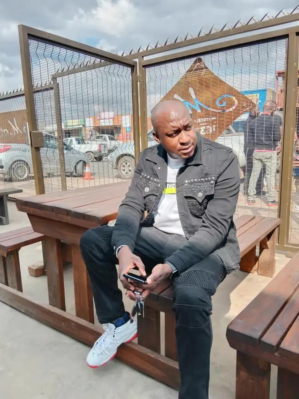 @Mr Zikhali