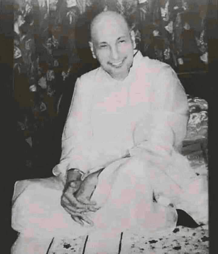 @Guruji ka Niwas Downtown