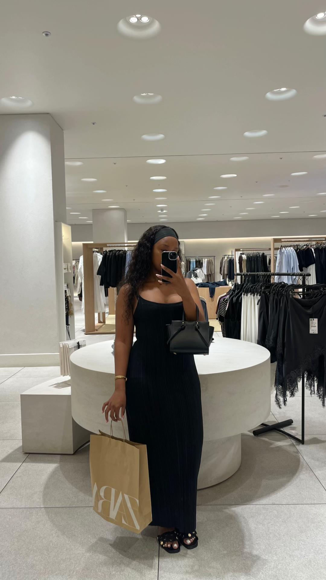 @✨𝐿𝒶𝓋𝒾𝒾𝑒✨
