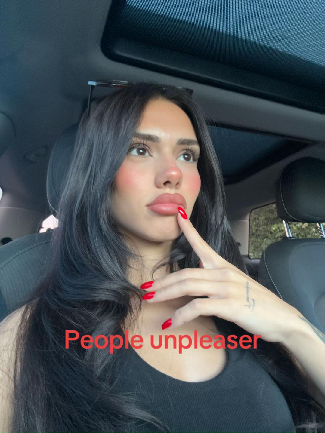 @Mina Çalışkan