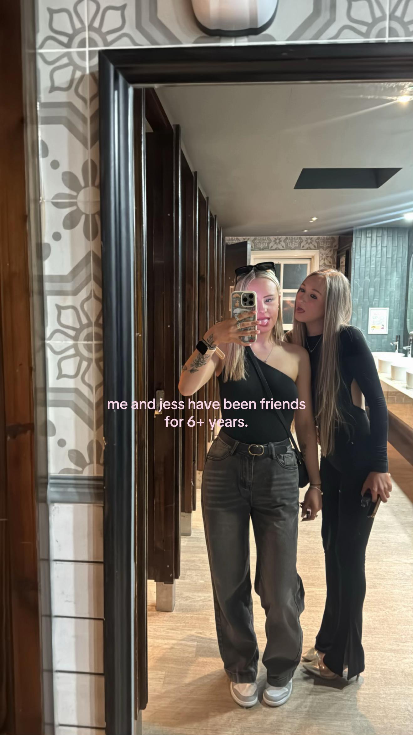 @𝐥𝐢𝐯❦