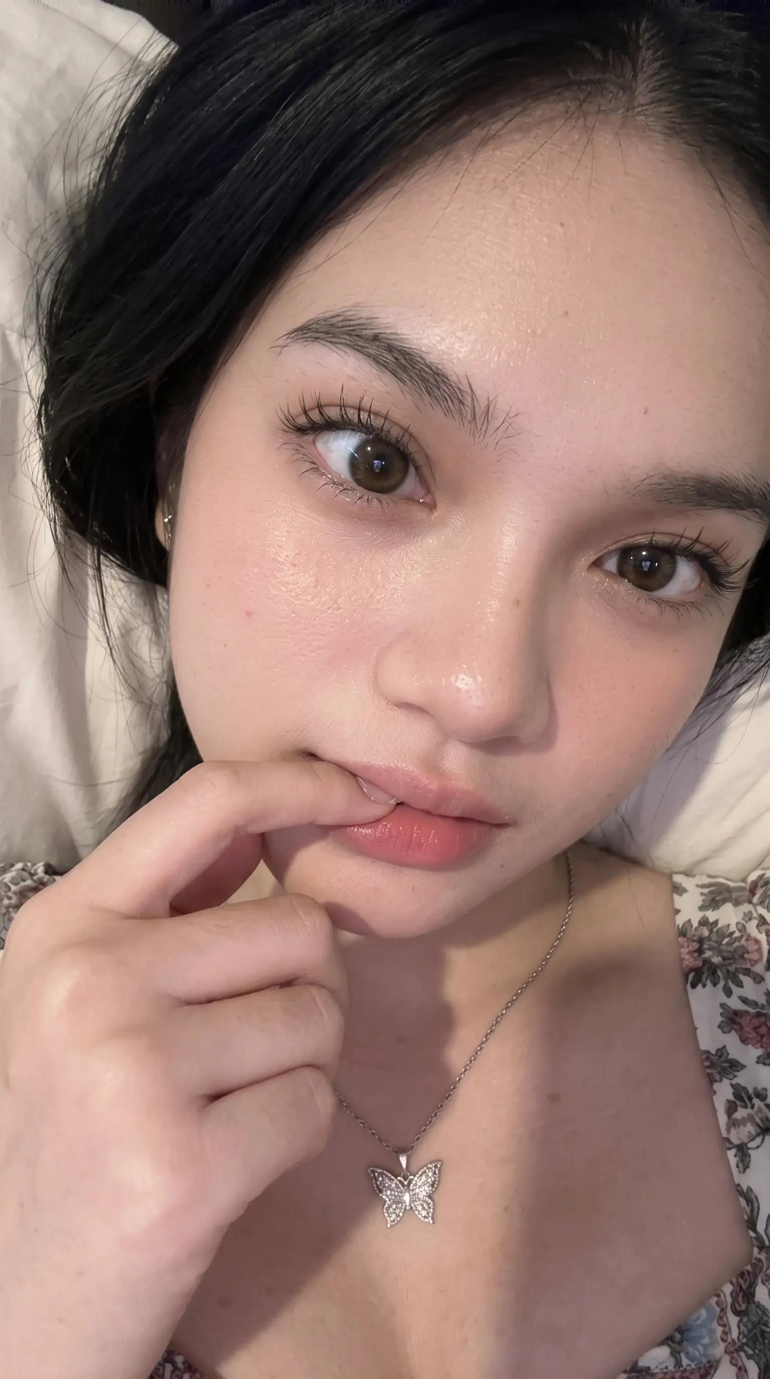 @flora0ne