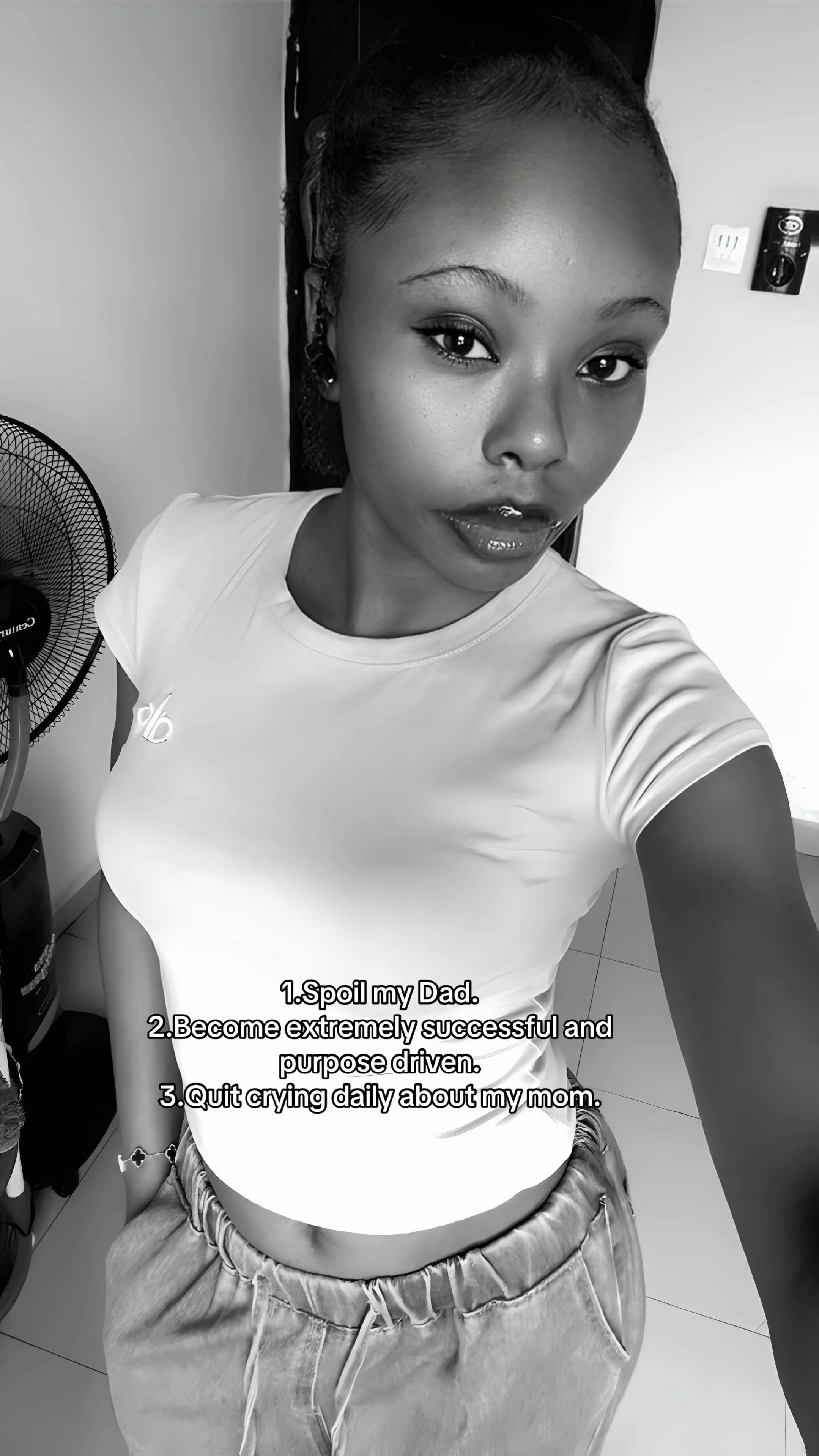 @𝒯𝒶𝓃𝑔𝒾𝓇𝓁💋🥂
