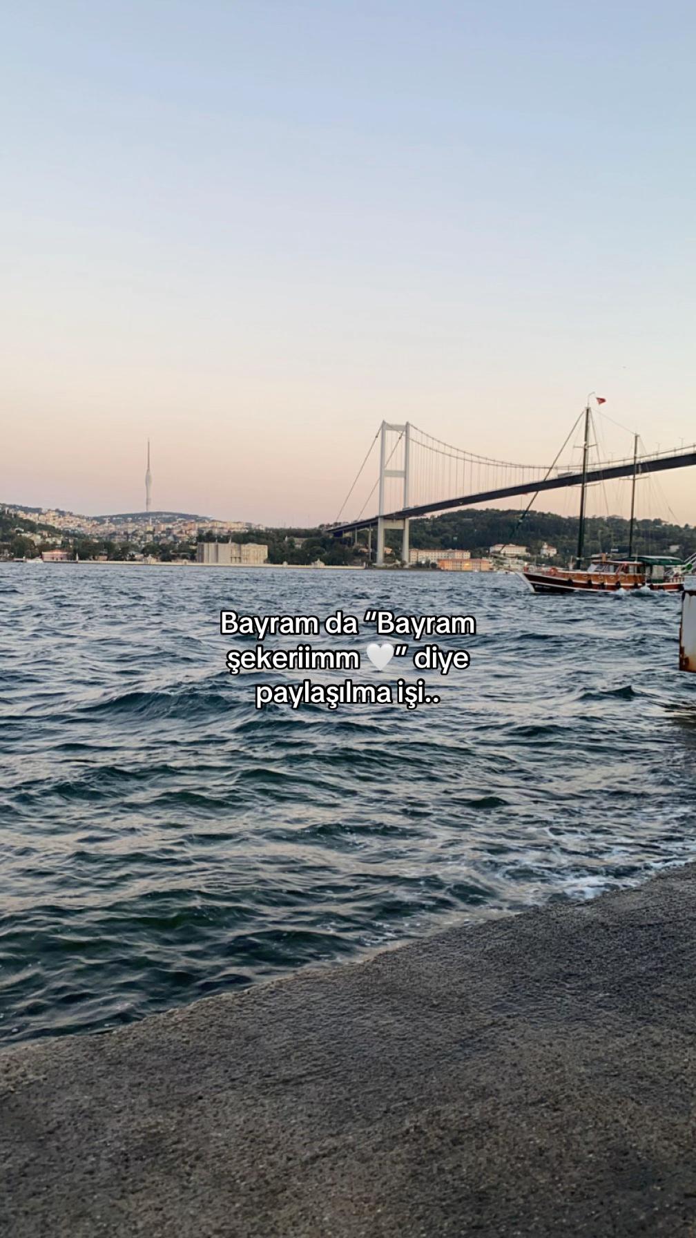 @𝒩