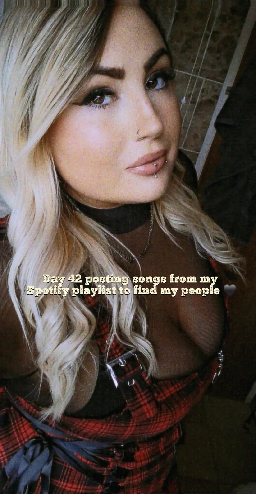 @🎙🦊𝕯𝖊𝖊🦊🎙