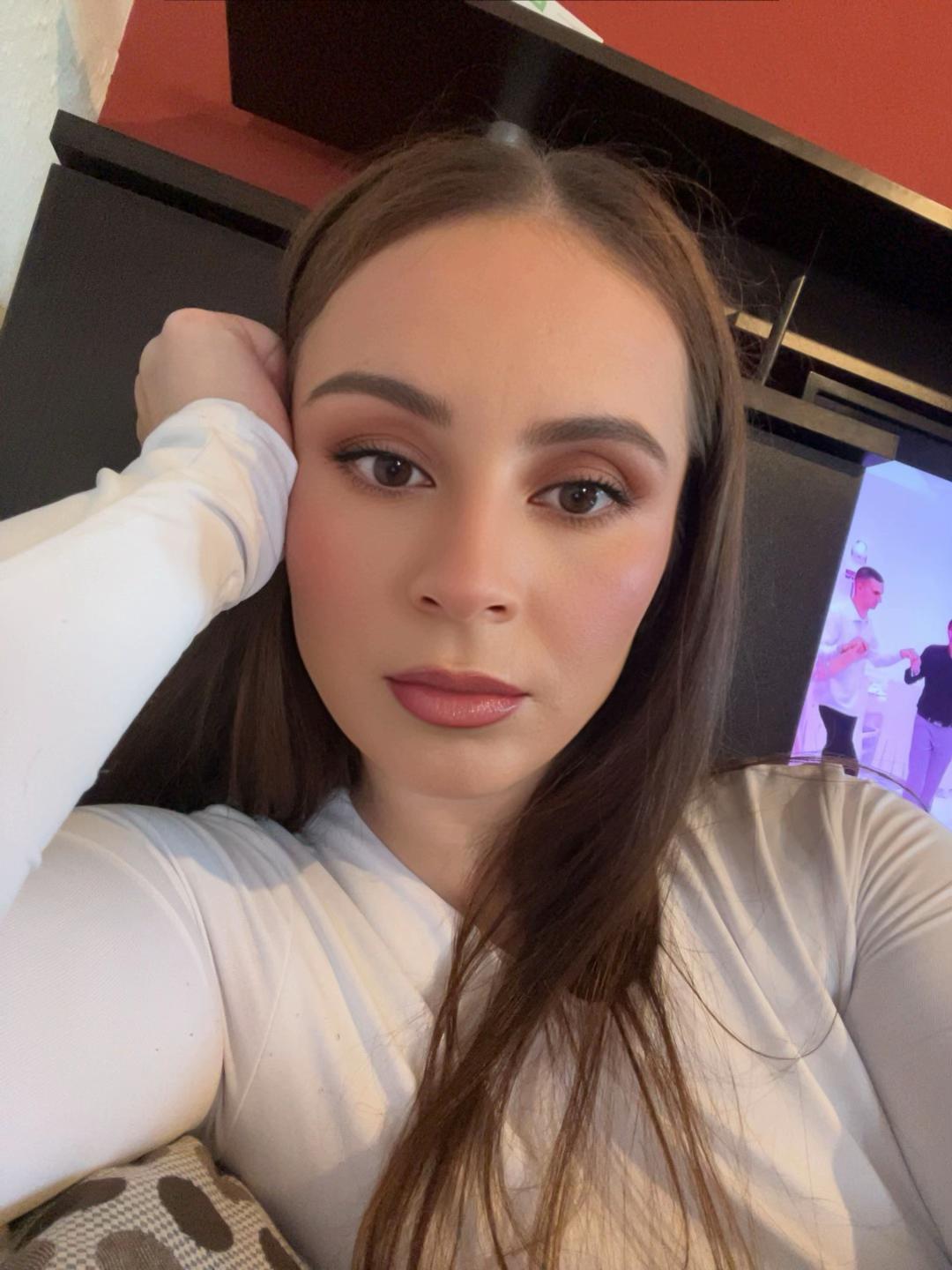 @sara_hoxha🍒