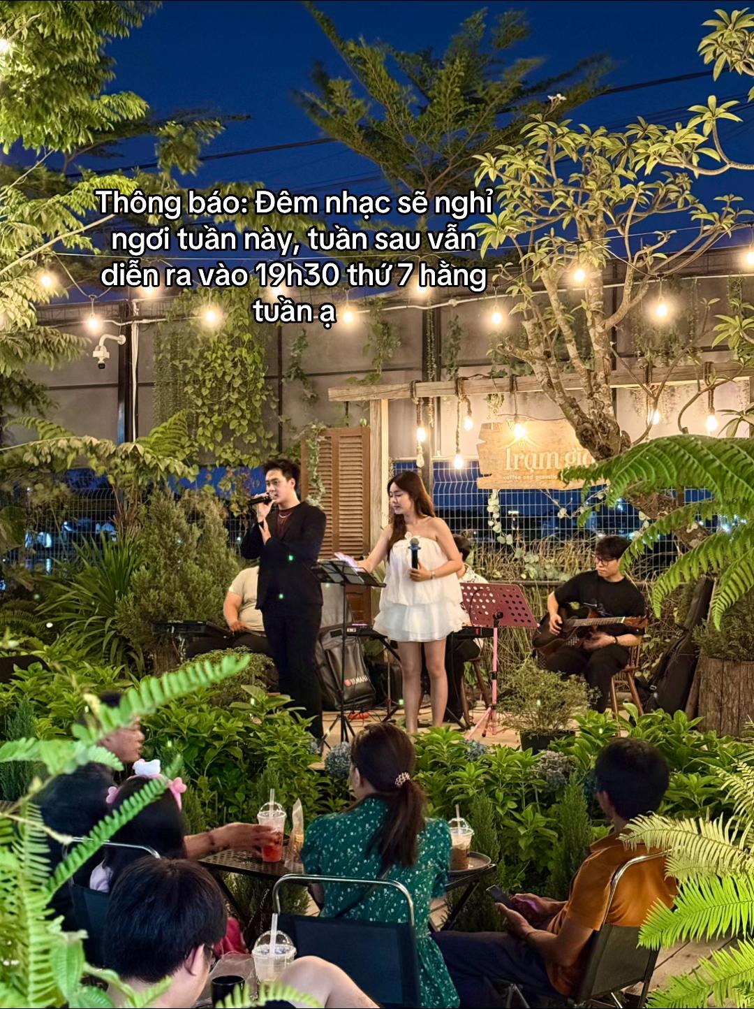 @Trạm Gió Coffee & Acoustic