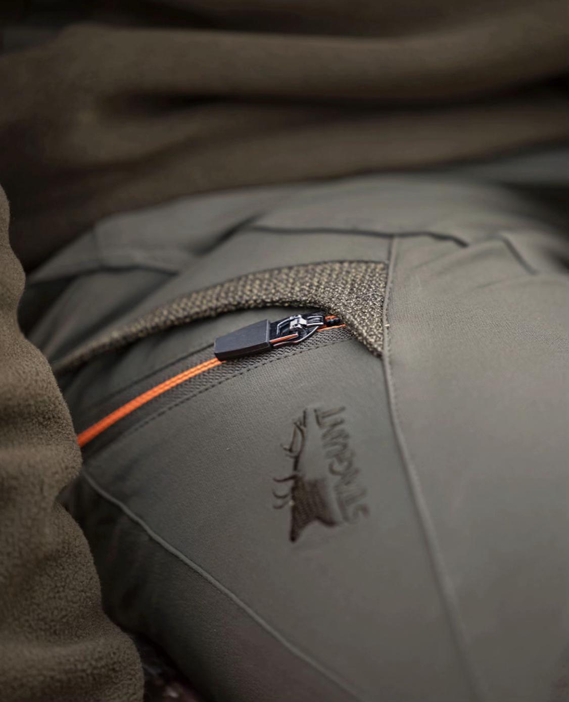 @CHASSEUR.COM