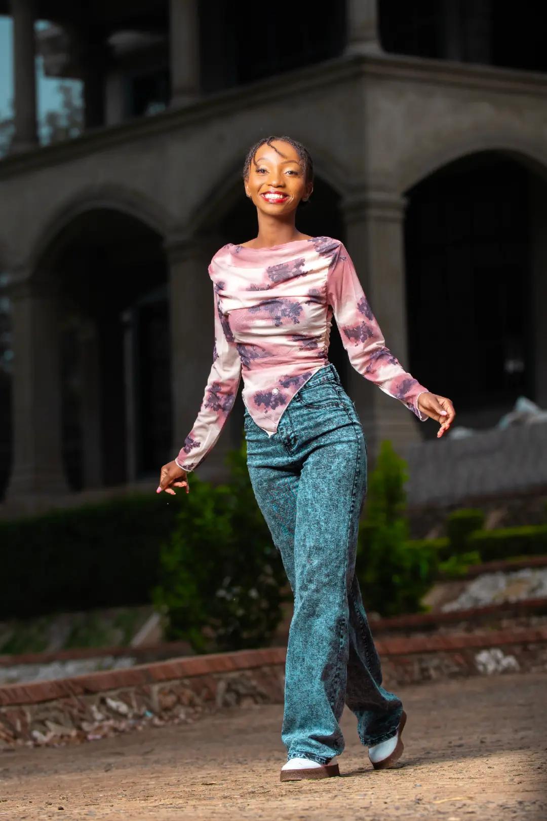 @🥰 Wangechi