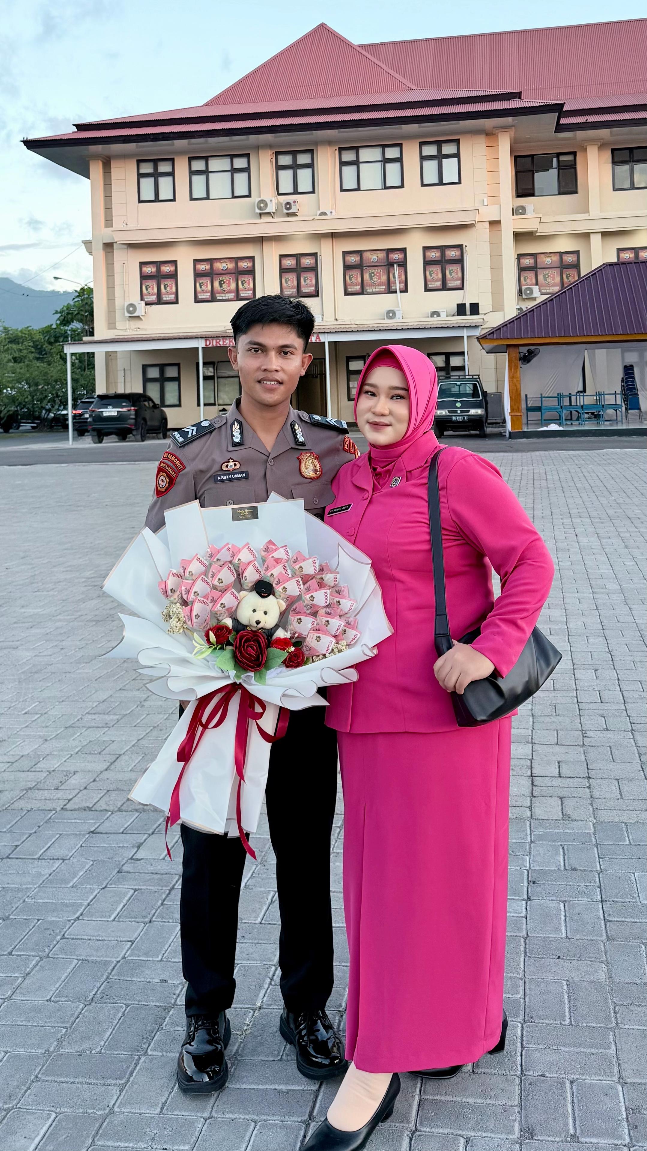 @Ikaa