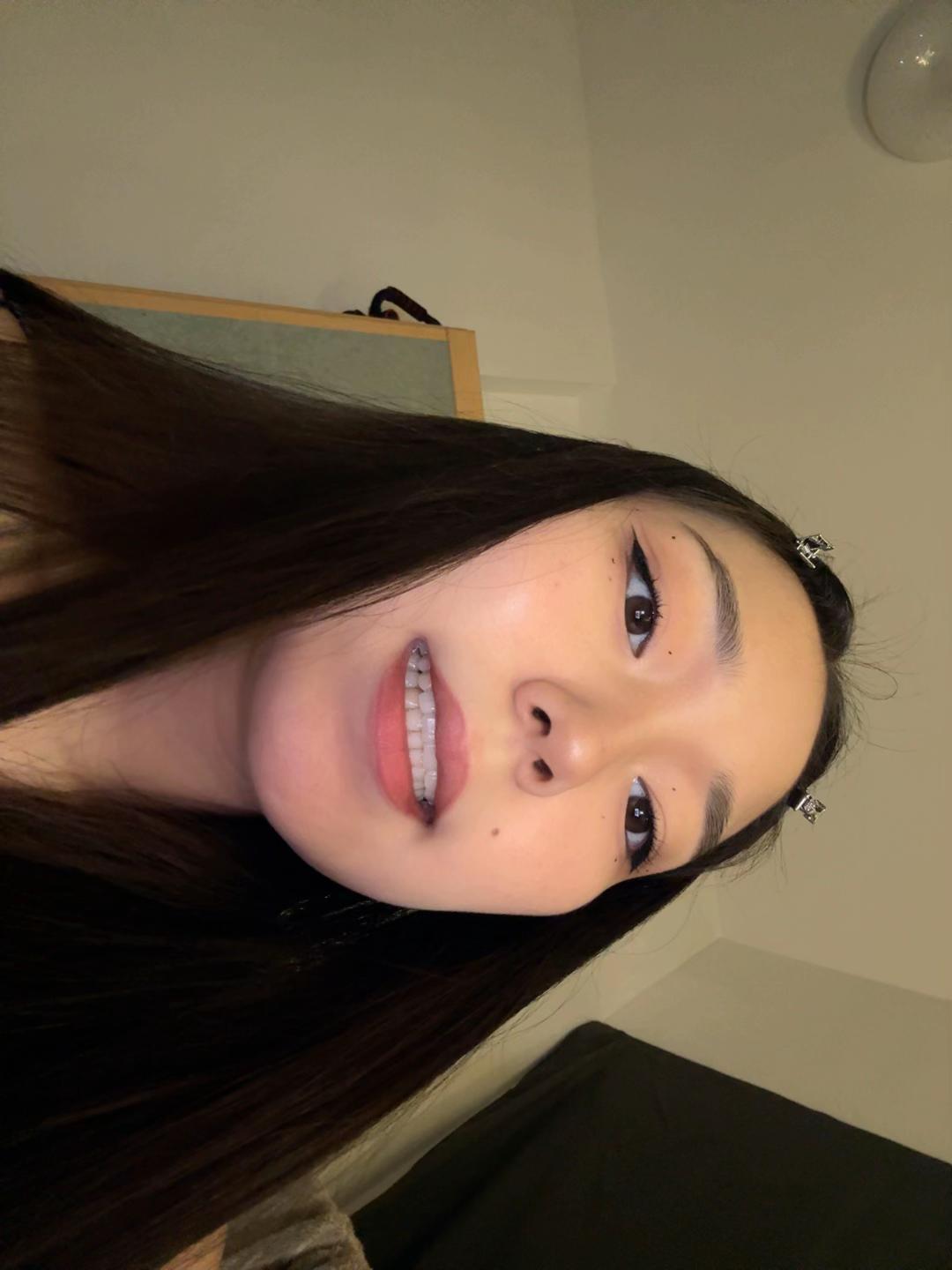 @vi.jpg