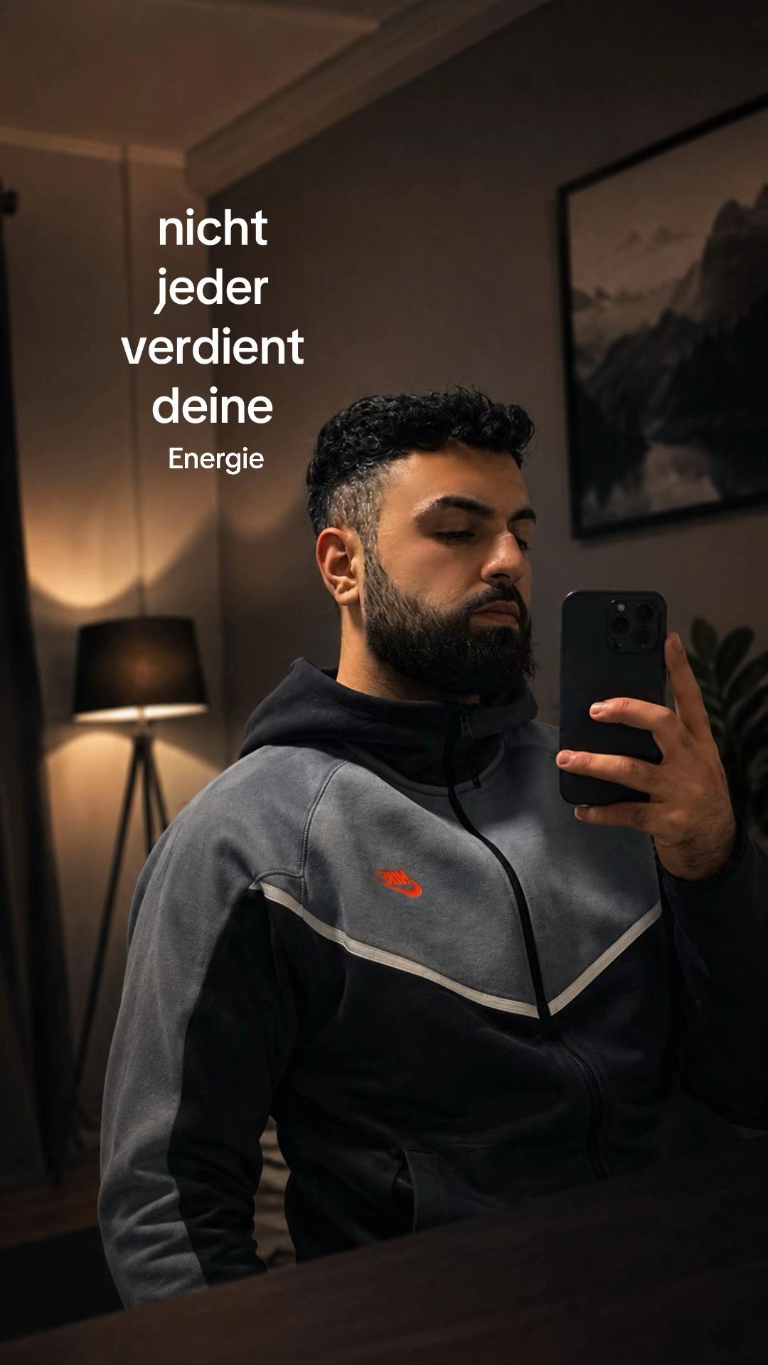 @🪬