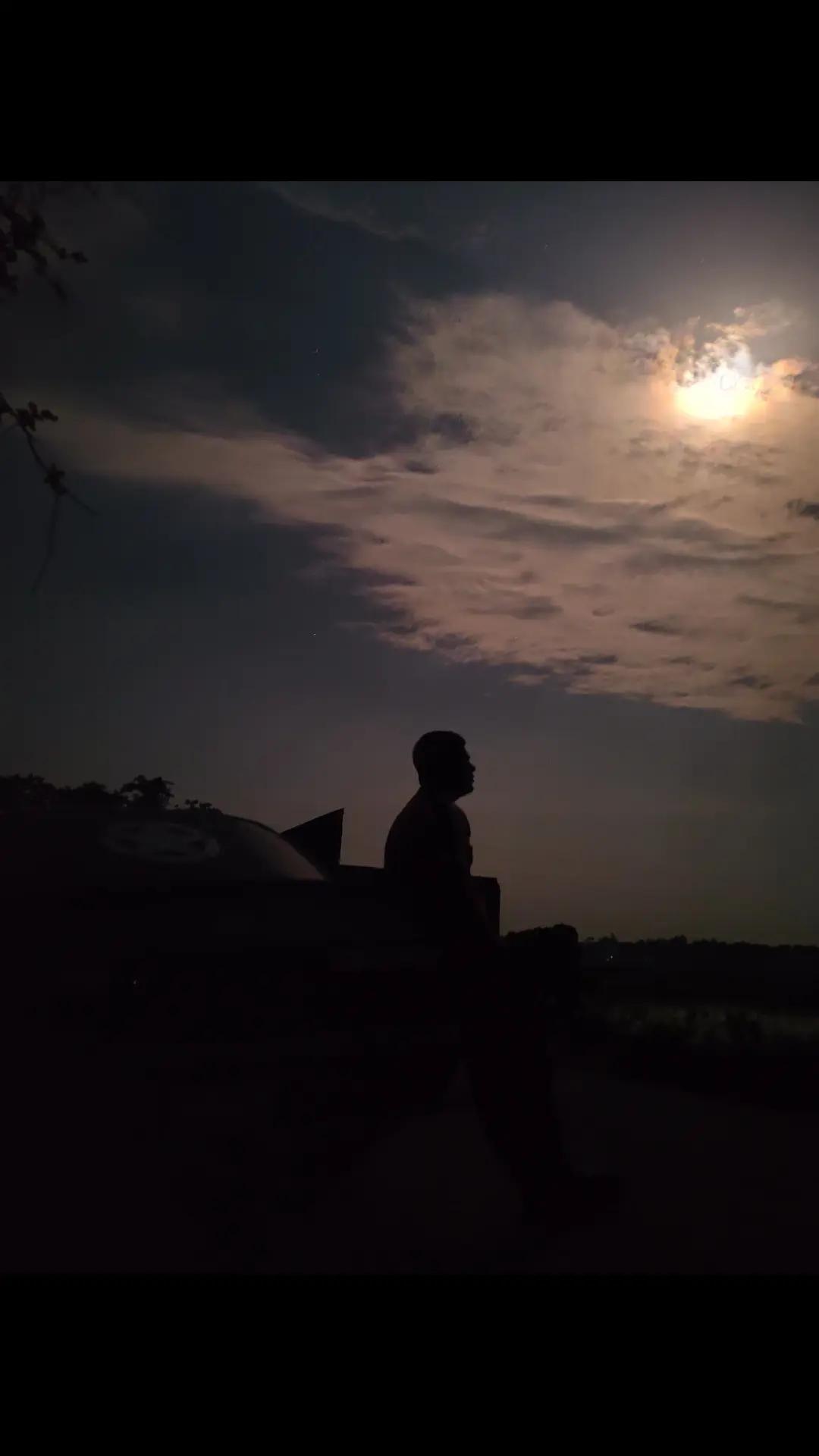 @স্বপ্ন আকাশ ছোঁয়া 🙋♂️