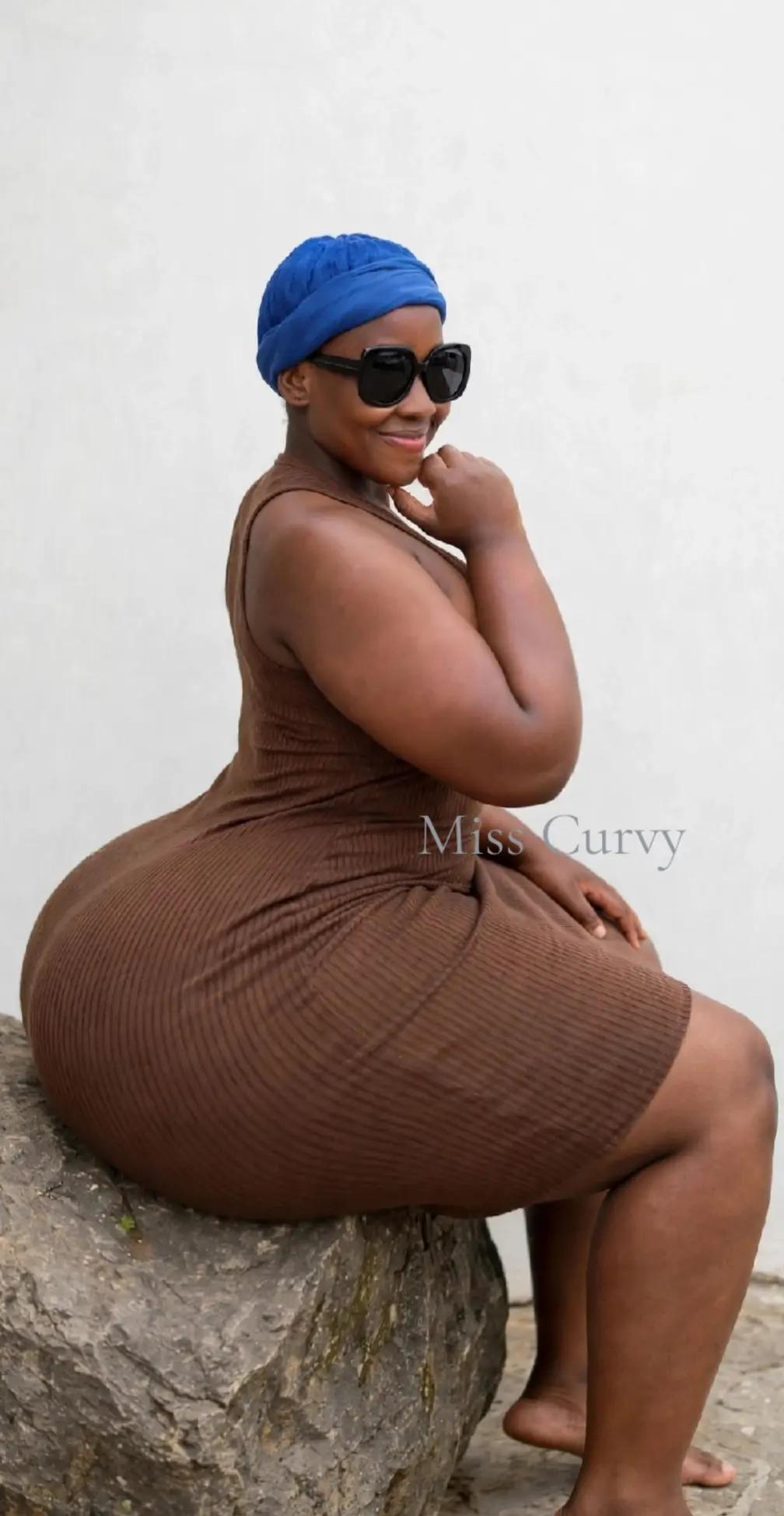 @Miss curvy 🥰