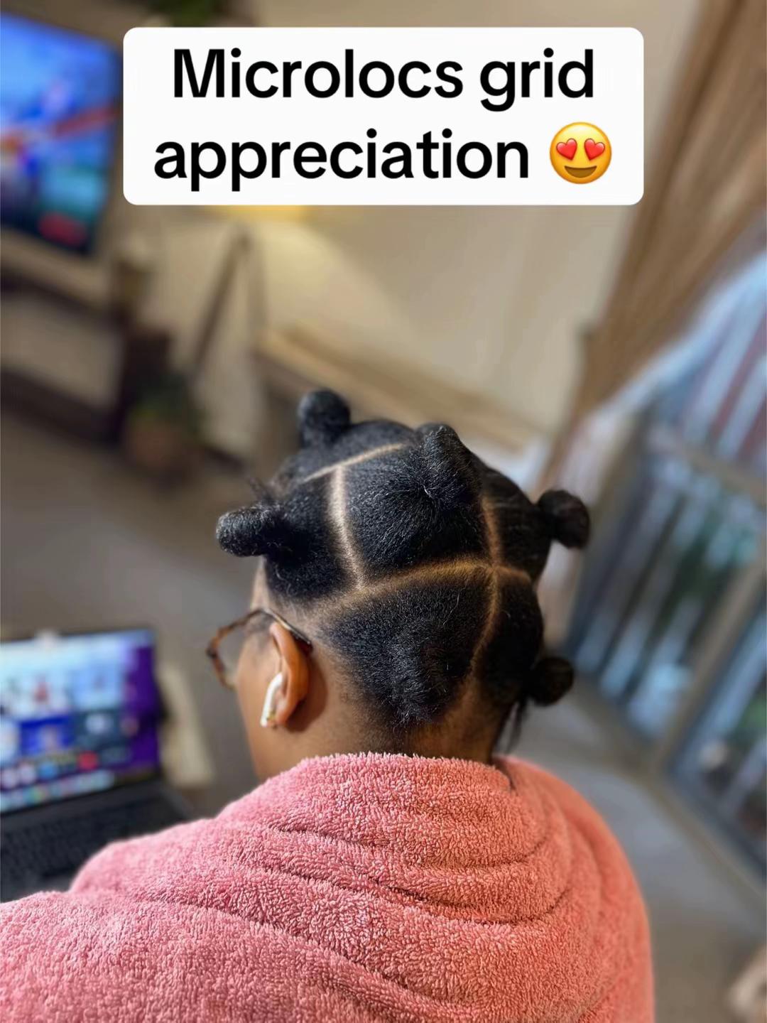 @FEMALE BARBER/LOCTICIAN IN LAG