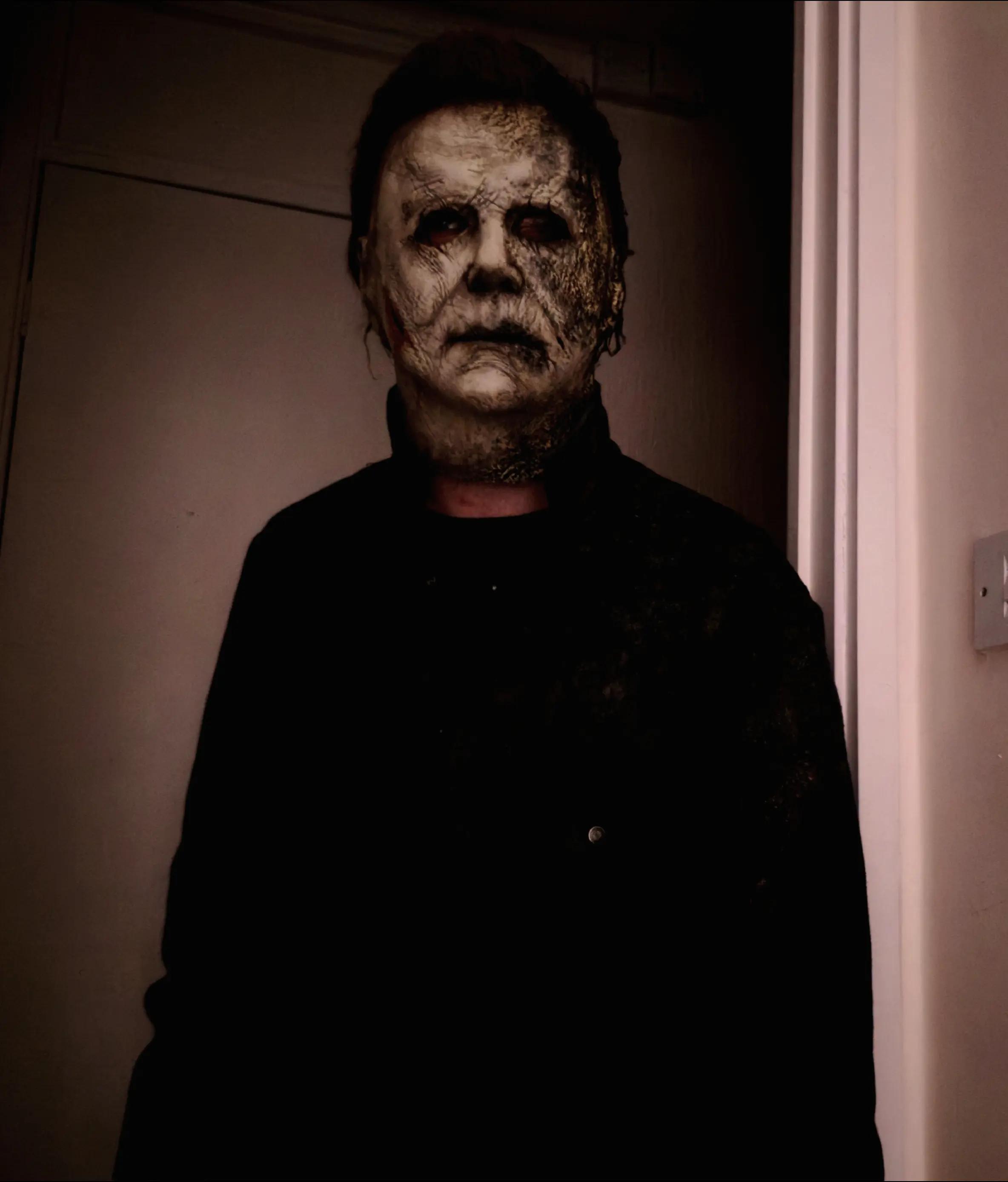 @𝑴𝒊𝒄𝒉𝒂𝒆𝒍 𝑴𝒚𝒆𝒓𝒔 🔪