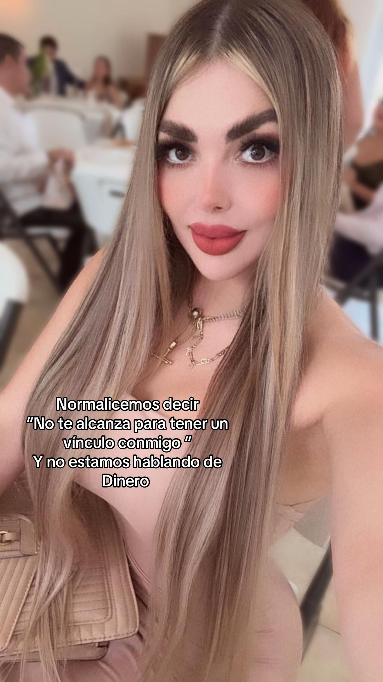 @vanesza_hurtado