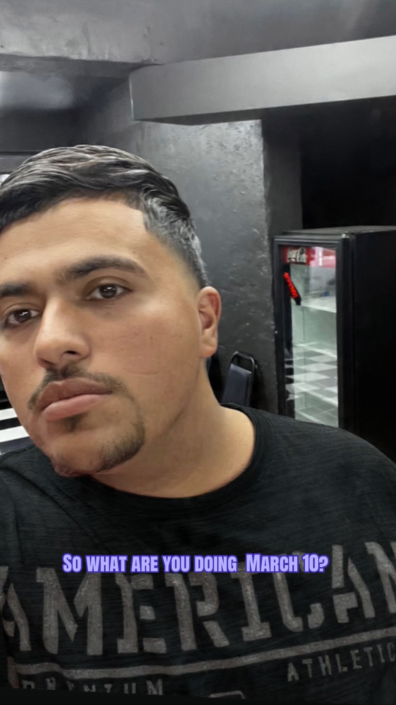 @🤳