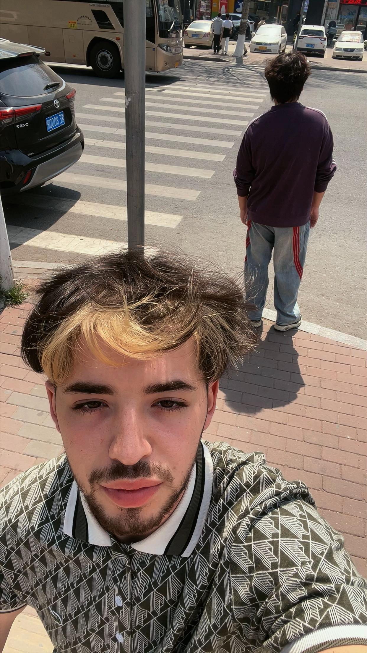 @Oussama🇨🇳