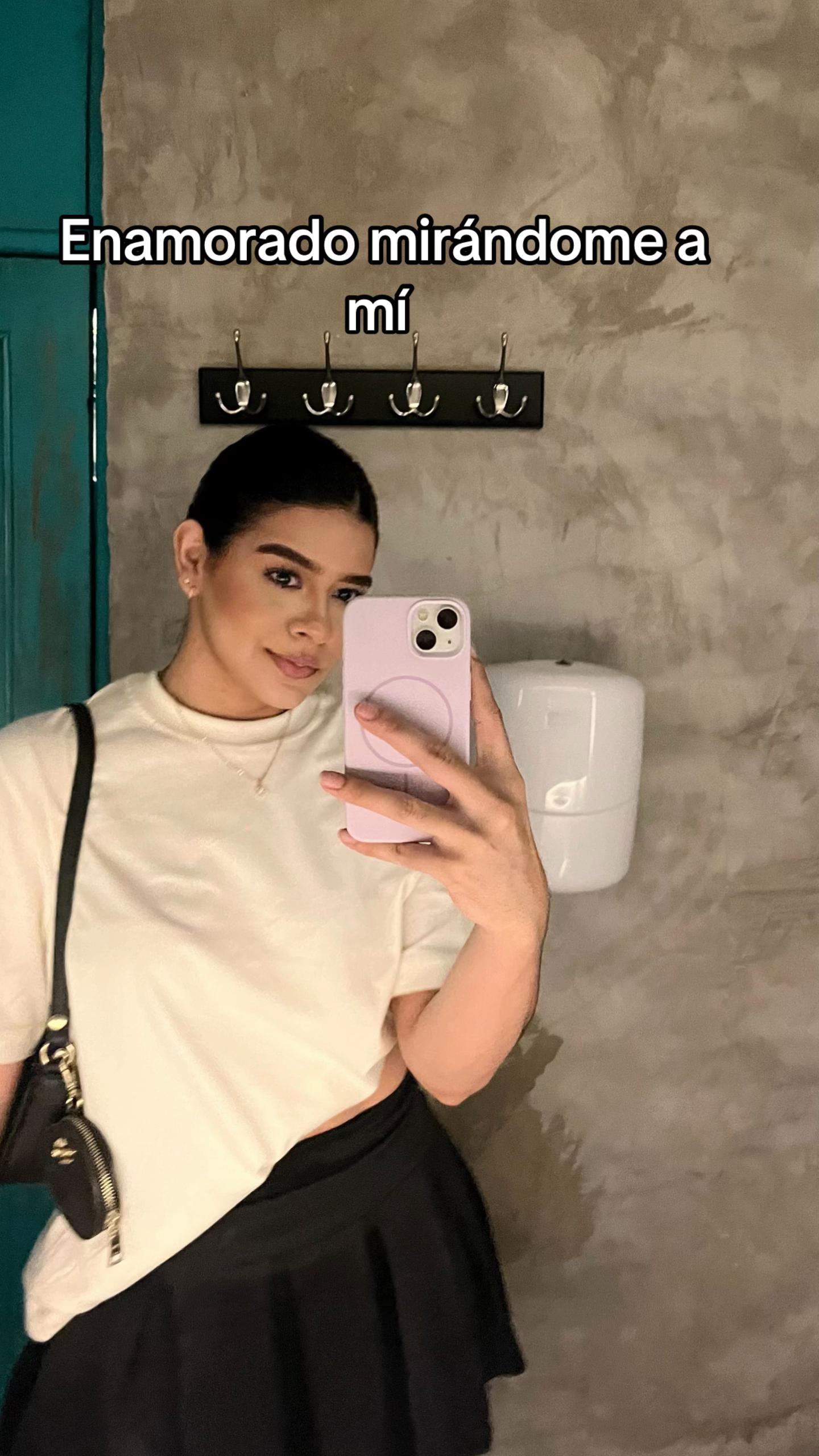 @Majo Gonz&aacute;lez 🦋🖤