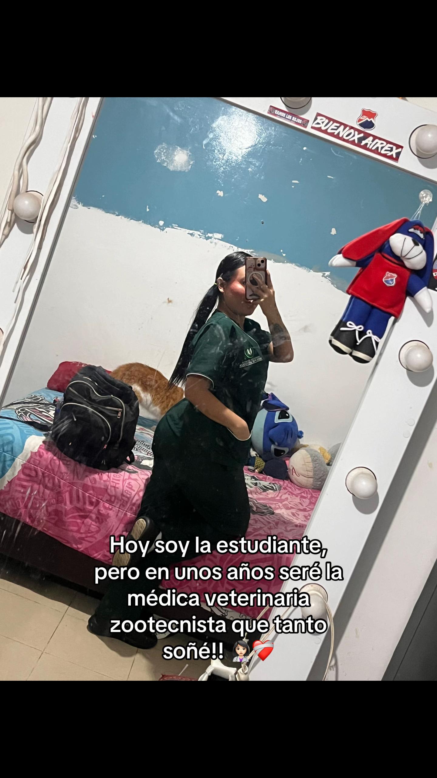 @Ximena 🦋