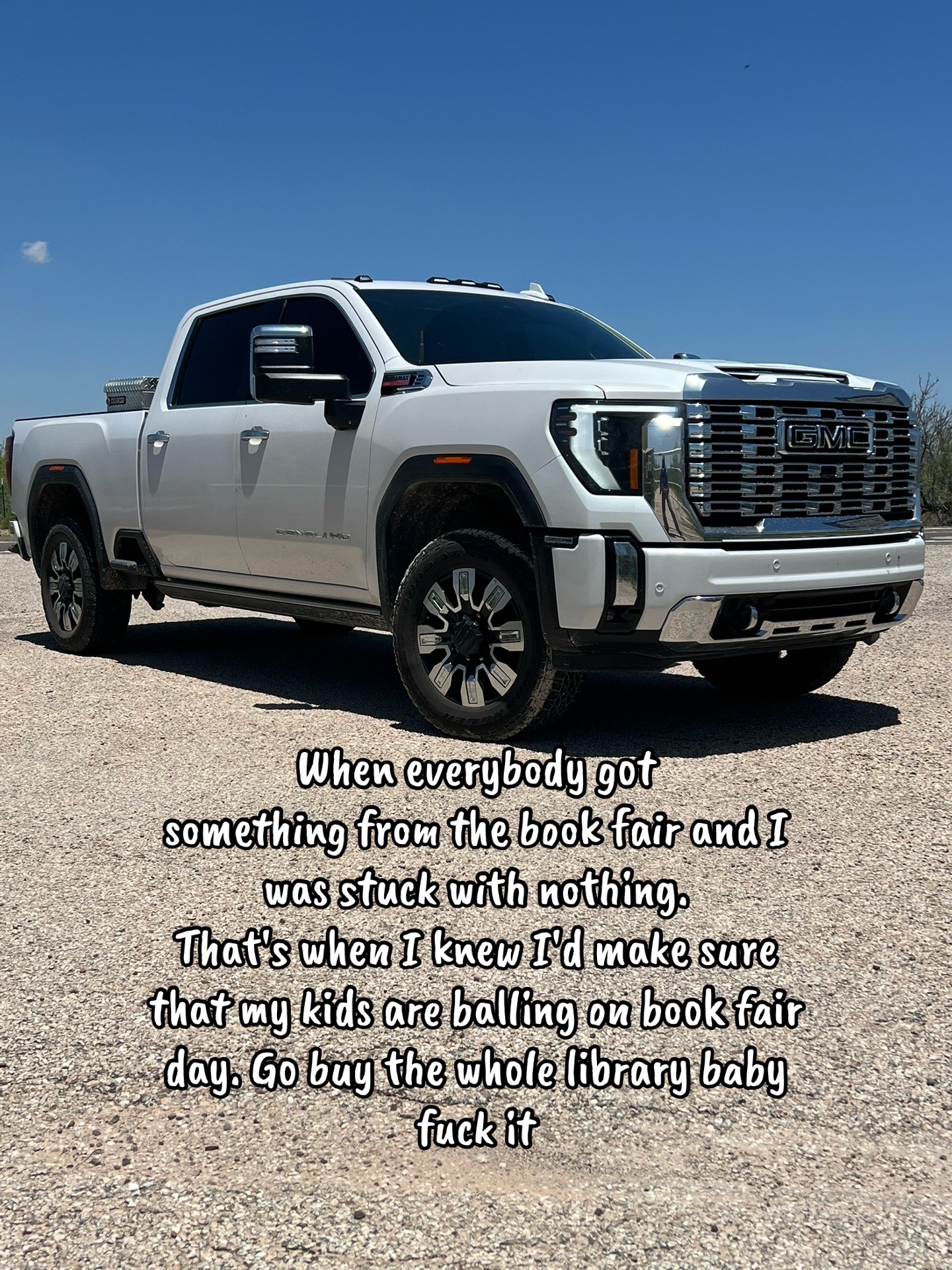 @super_slowmaro_