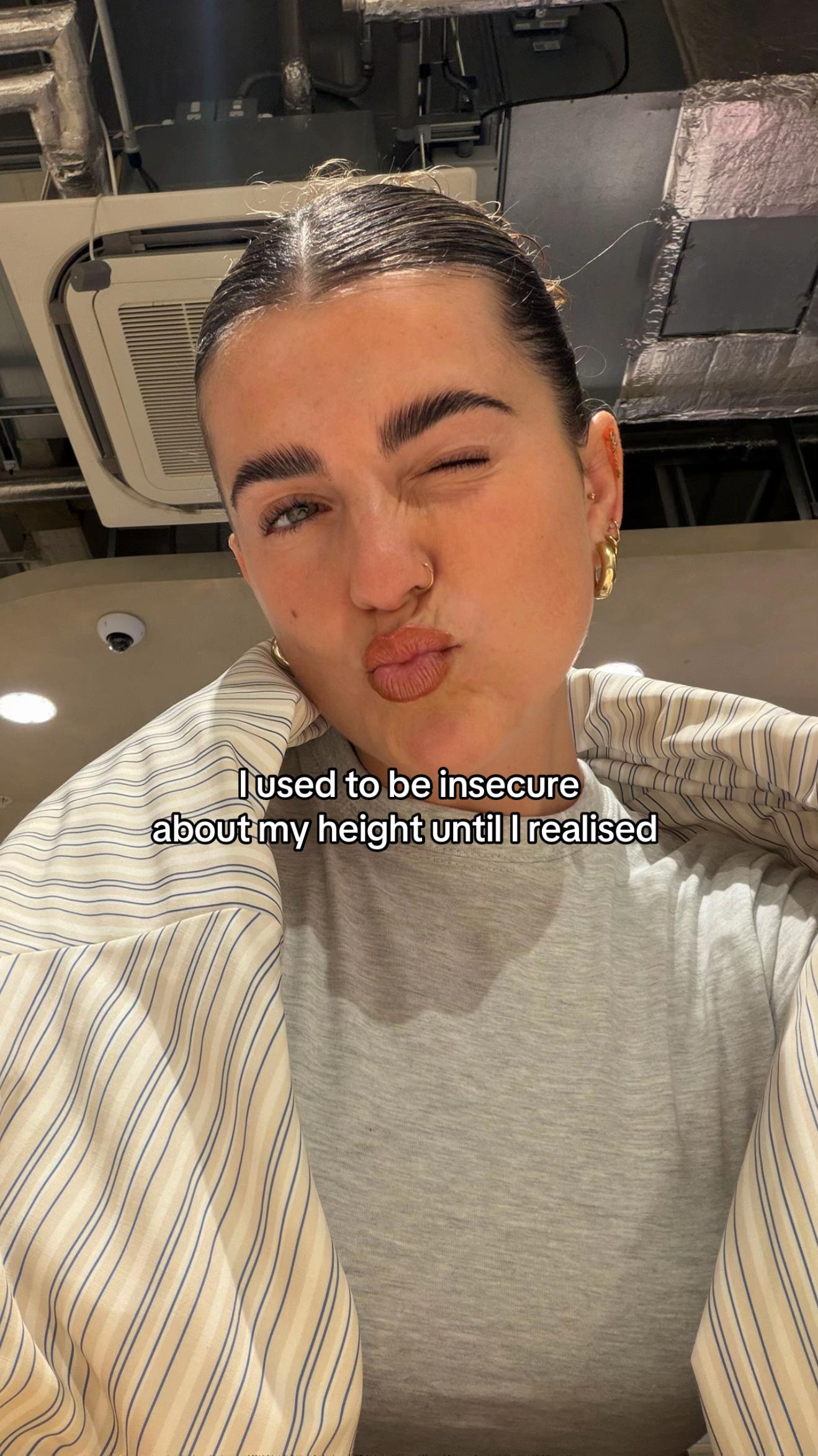 @elbuckles